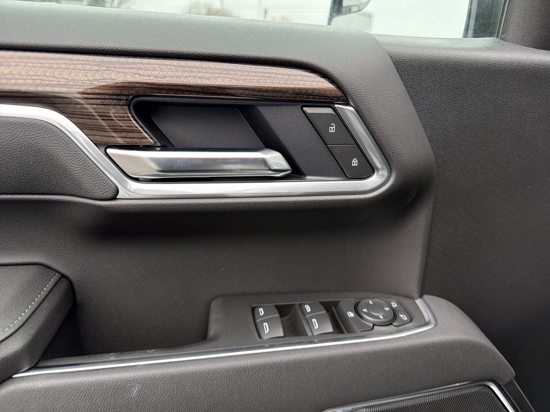 2025 Chevrolet Silverado 1500 4WD CREW 147