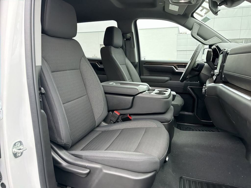 2025 Chevrolet Silverado 1500 4WD CREW 147