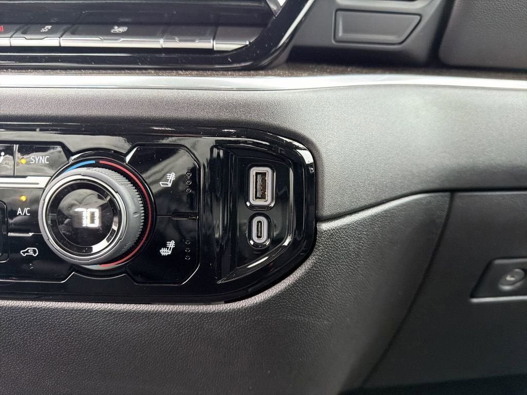 2025 Chevrolet Silverado 1500 4WD CREW 147