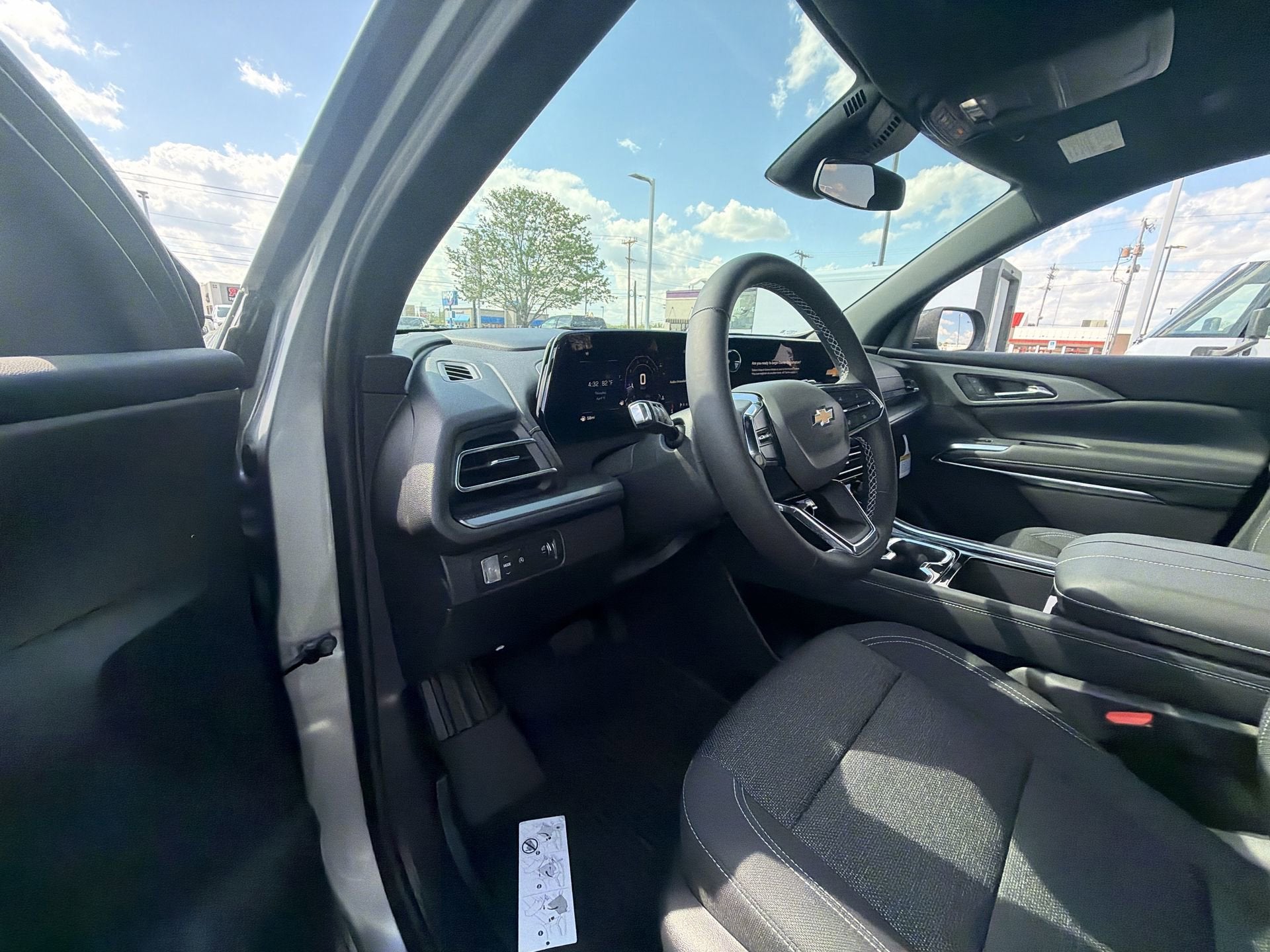 2026 Chevrolet Traverse 4DR LT