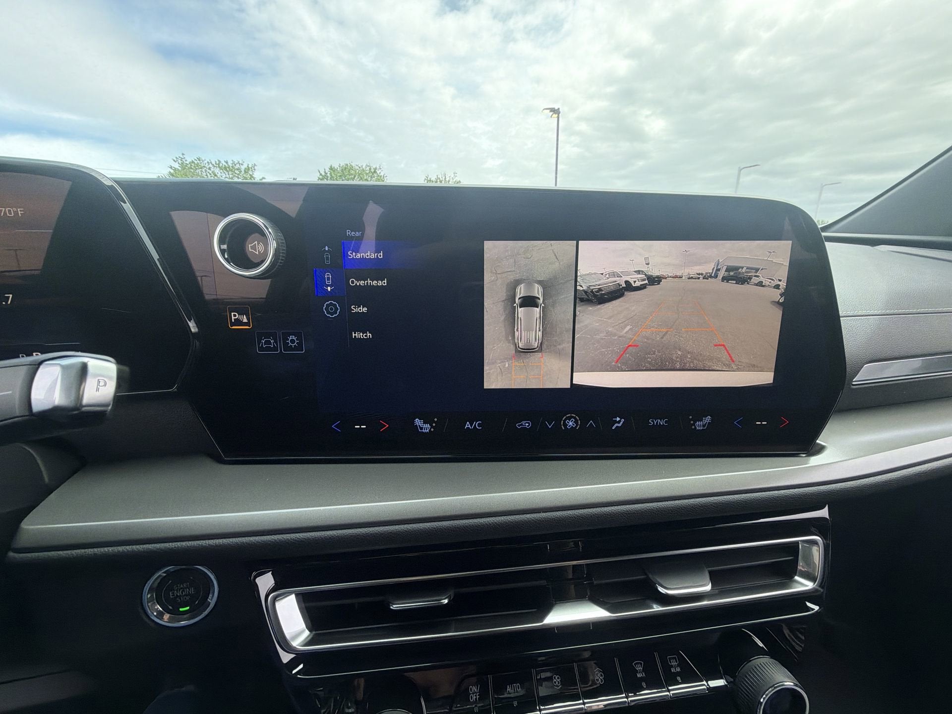 2026 Chevrolet Traverse 4DR LT