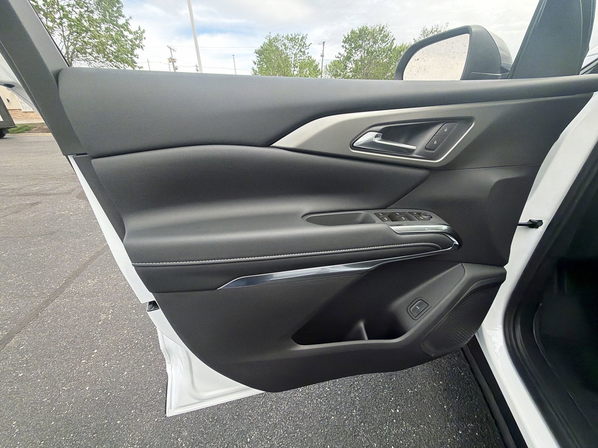 2026 Chevrolet Traverse 4DR LT