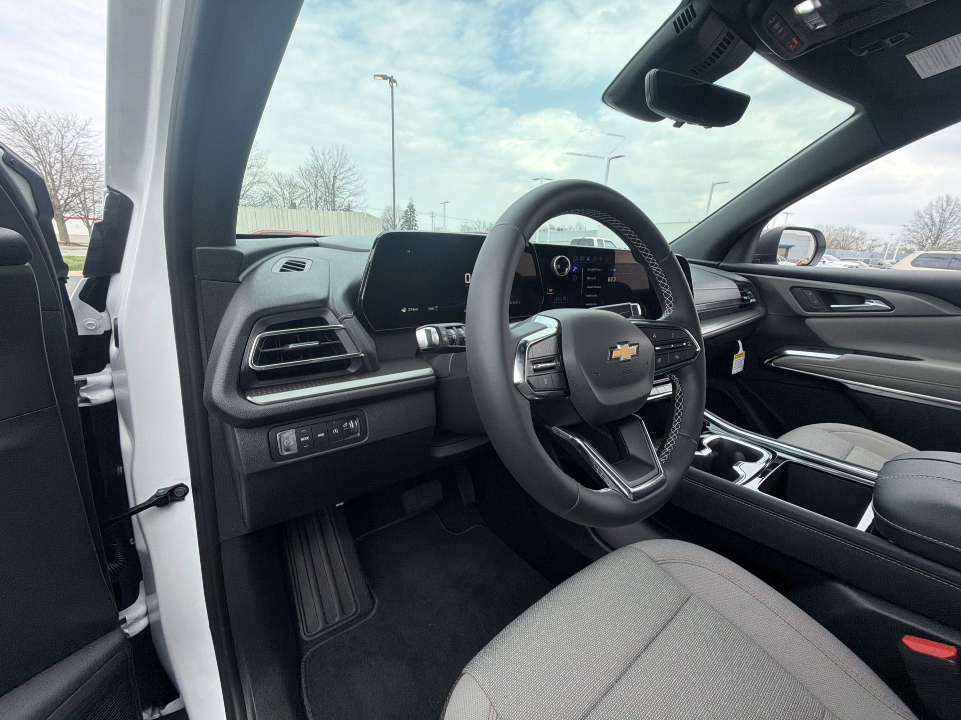 2026 Chevrolet Traverse 4DR LT