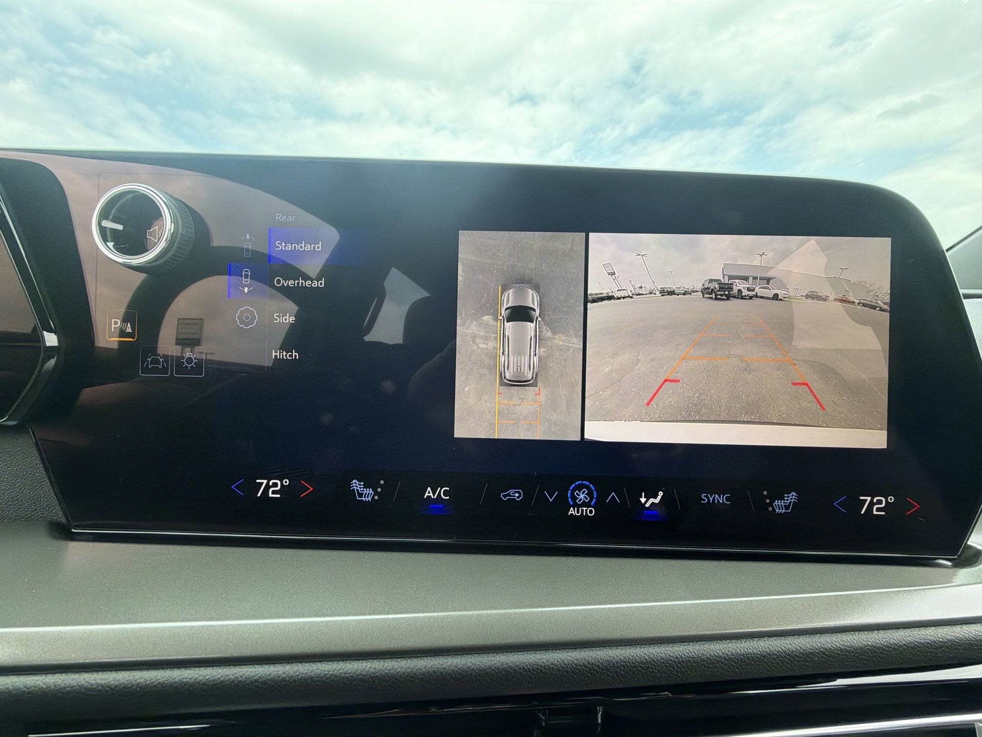 2026 Chevrolet Traverse 4DR LT