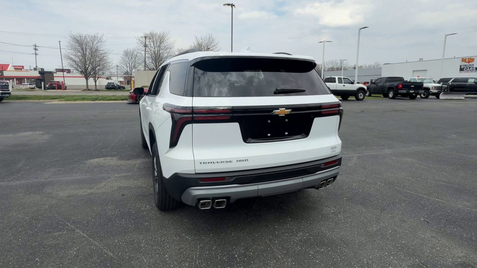 2026 Chevrolet Traverse 4DR LT