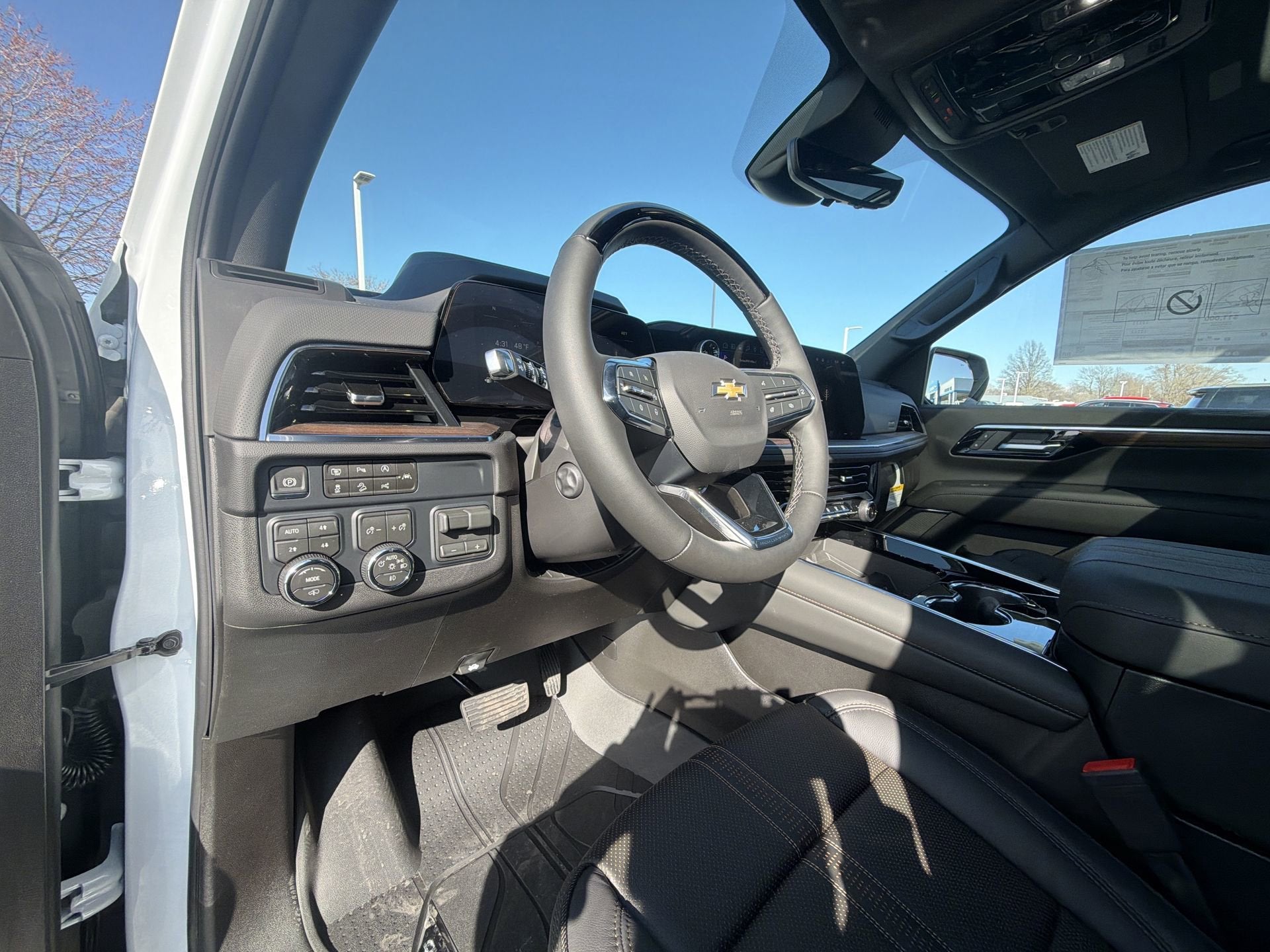 2026 Chevrolet Suburban 4DR 4WD