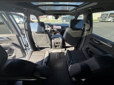 2026 Chevrolet Suburban 4DR 4WD