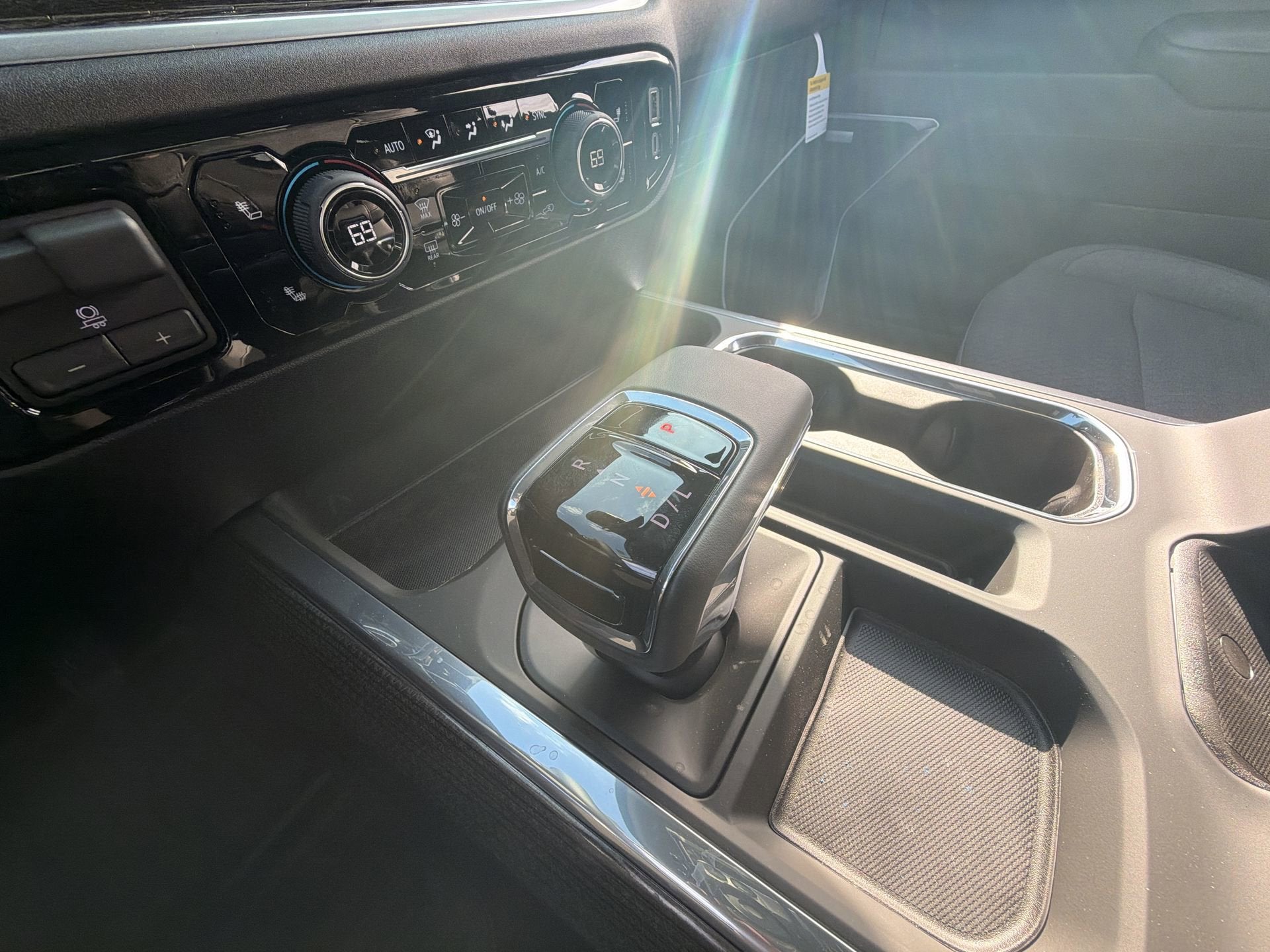 2026 Chevrolet Silverado 1500 4WD CREW 147