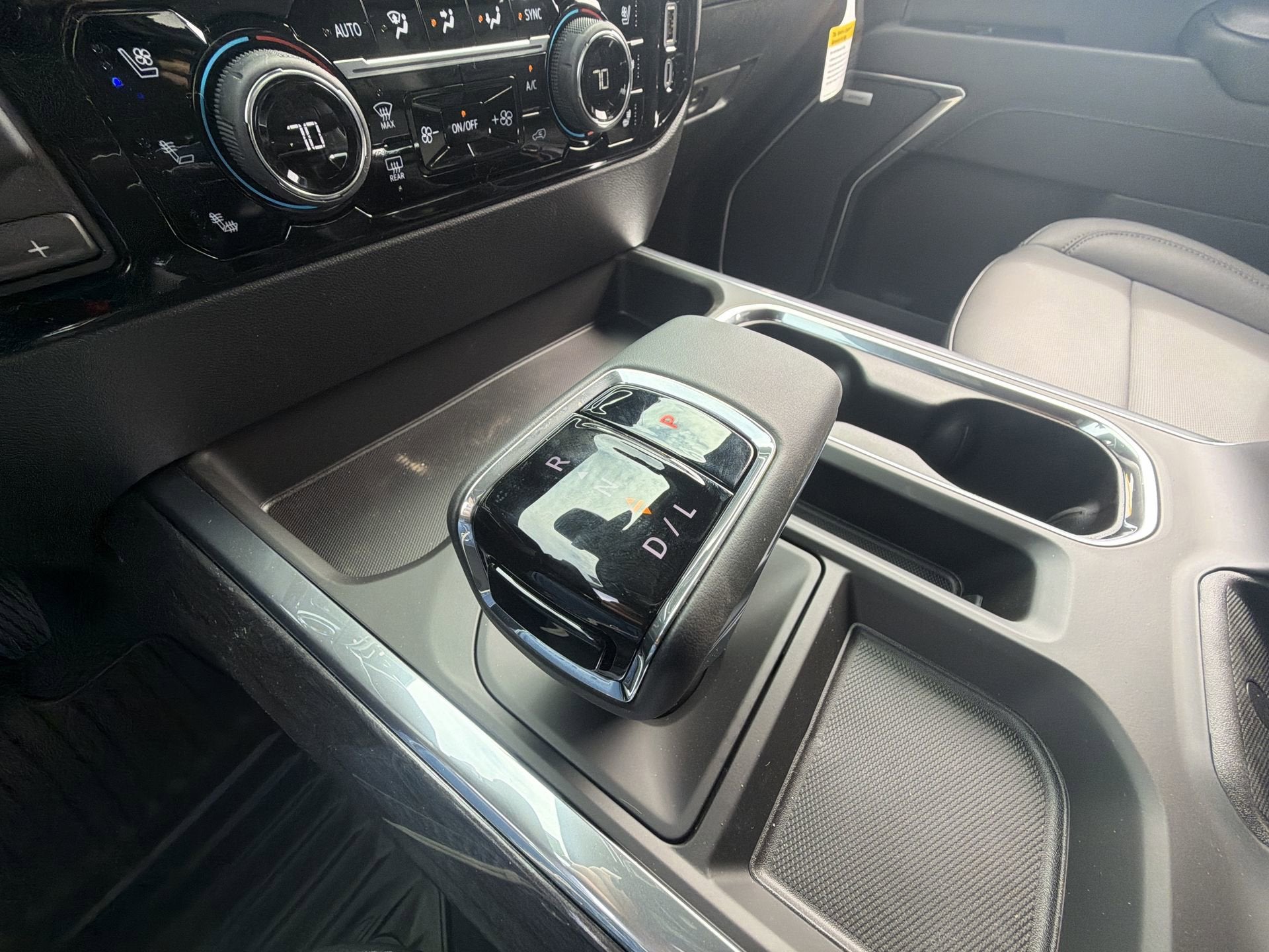 2026 Chevrolet Silverado 1500 4WD CREW 147