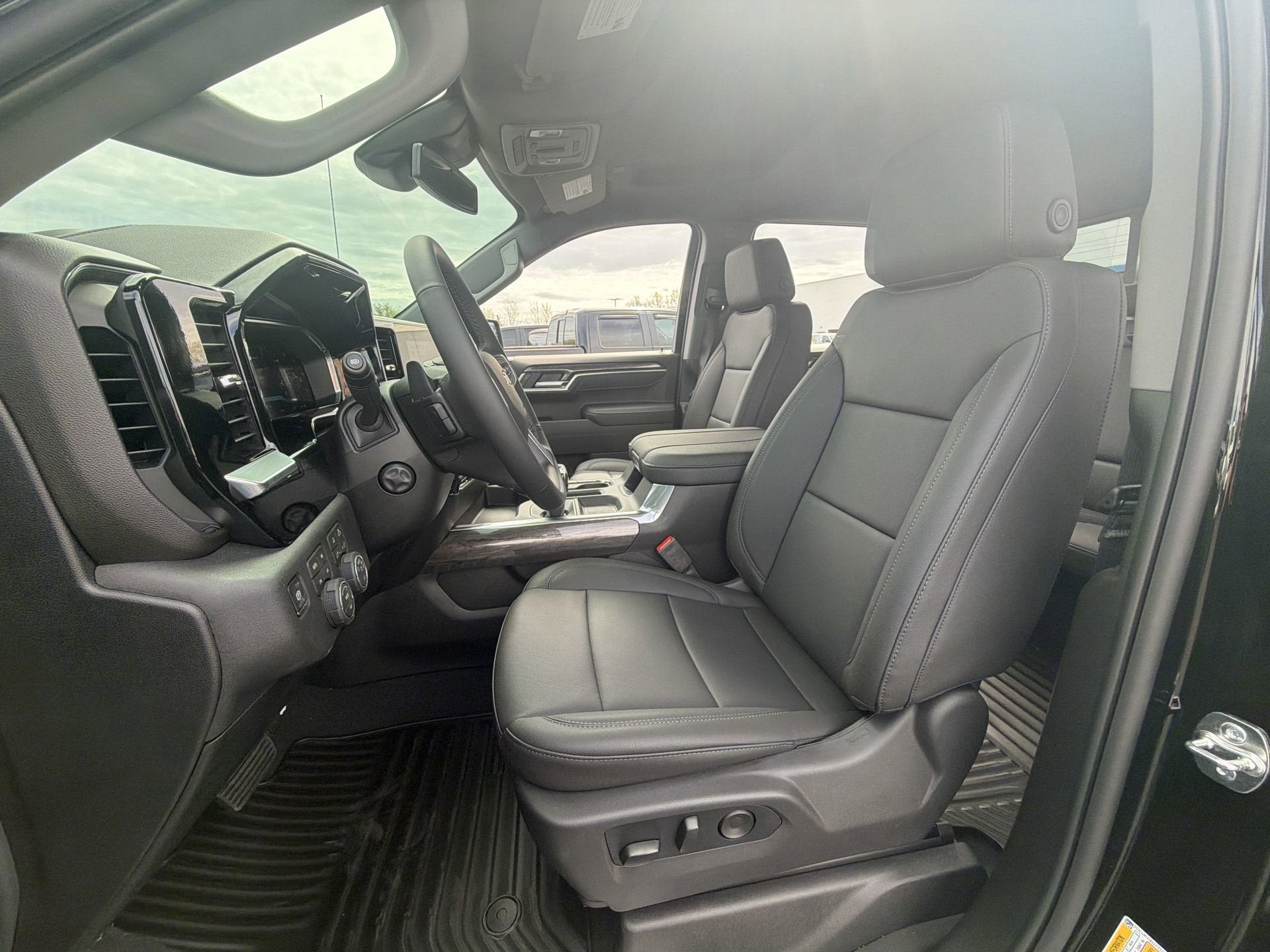 2026 Chevrolet Silverado 1500 4WD CREW 147