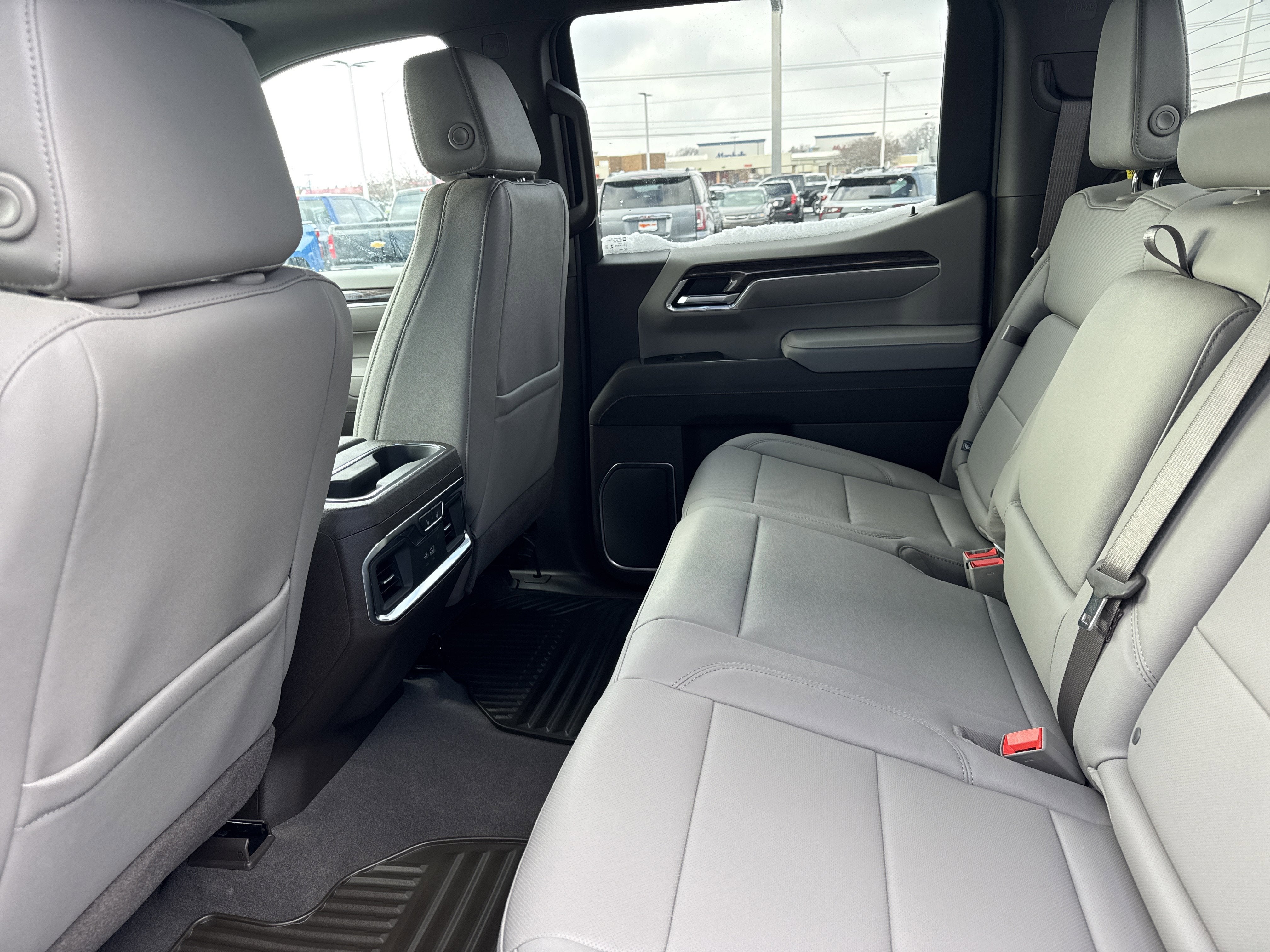 2026 Chevrolet Silverado 1500 4WD CREW 157