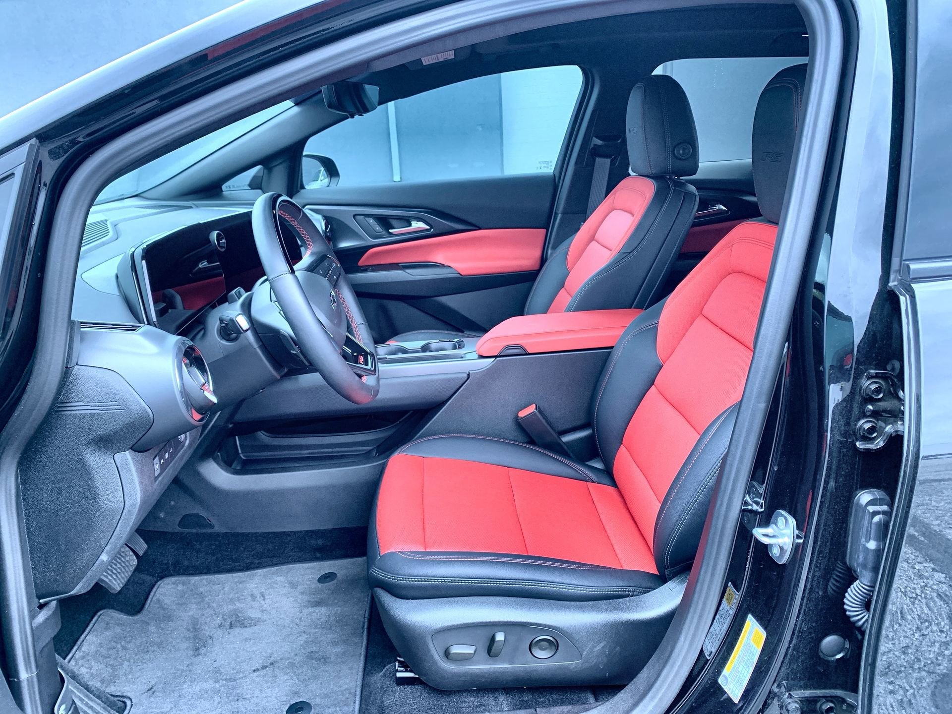 2025 Chevrolet Equinox EV 4DR RS