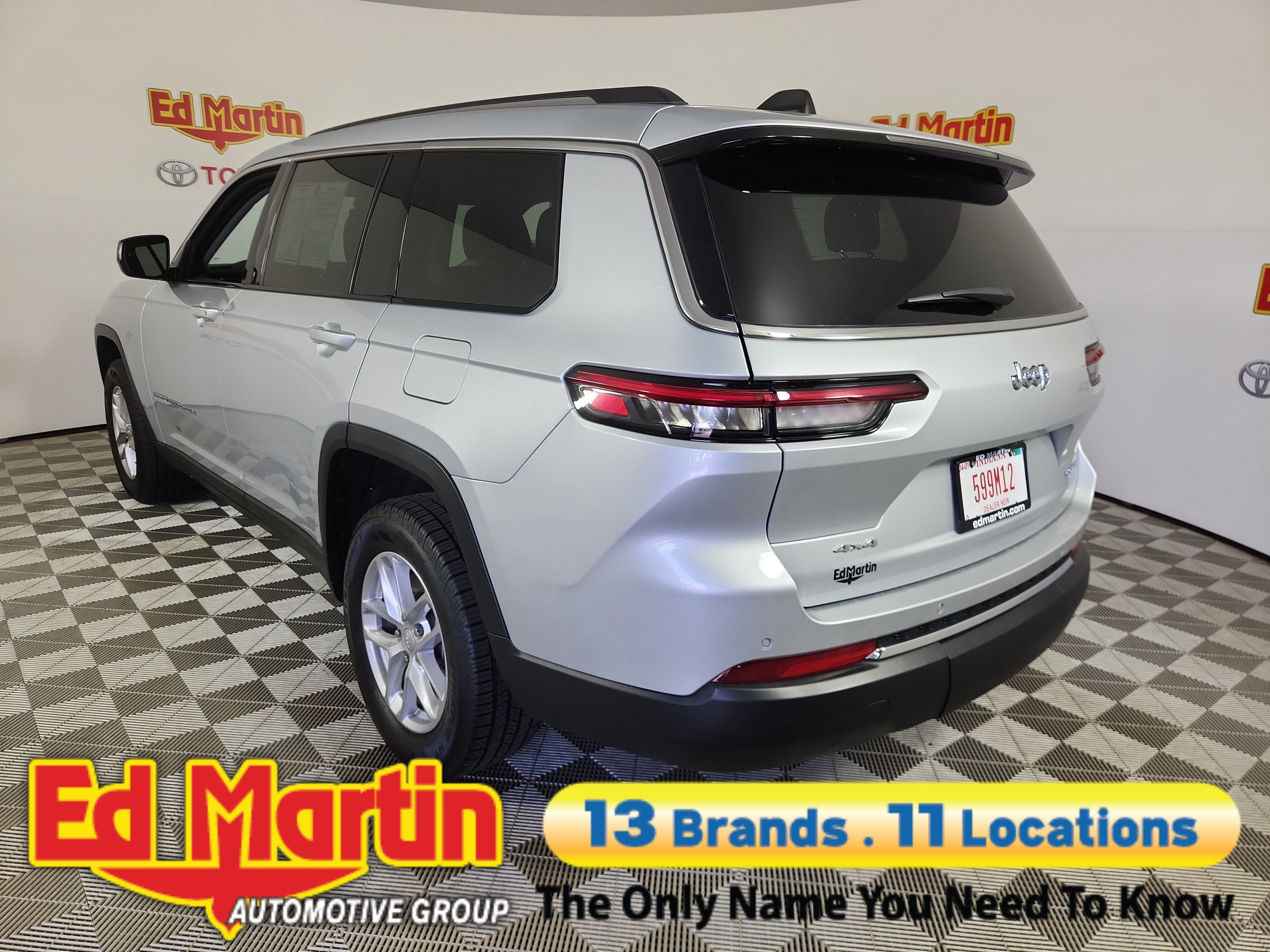 2023 Jeep Grand Cherokee L Laredo