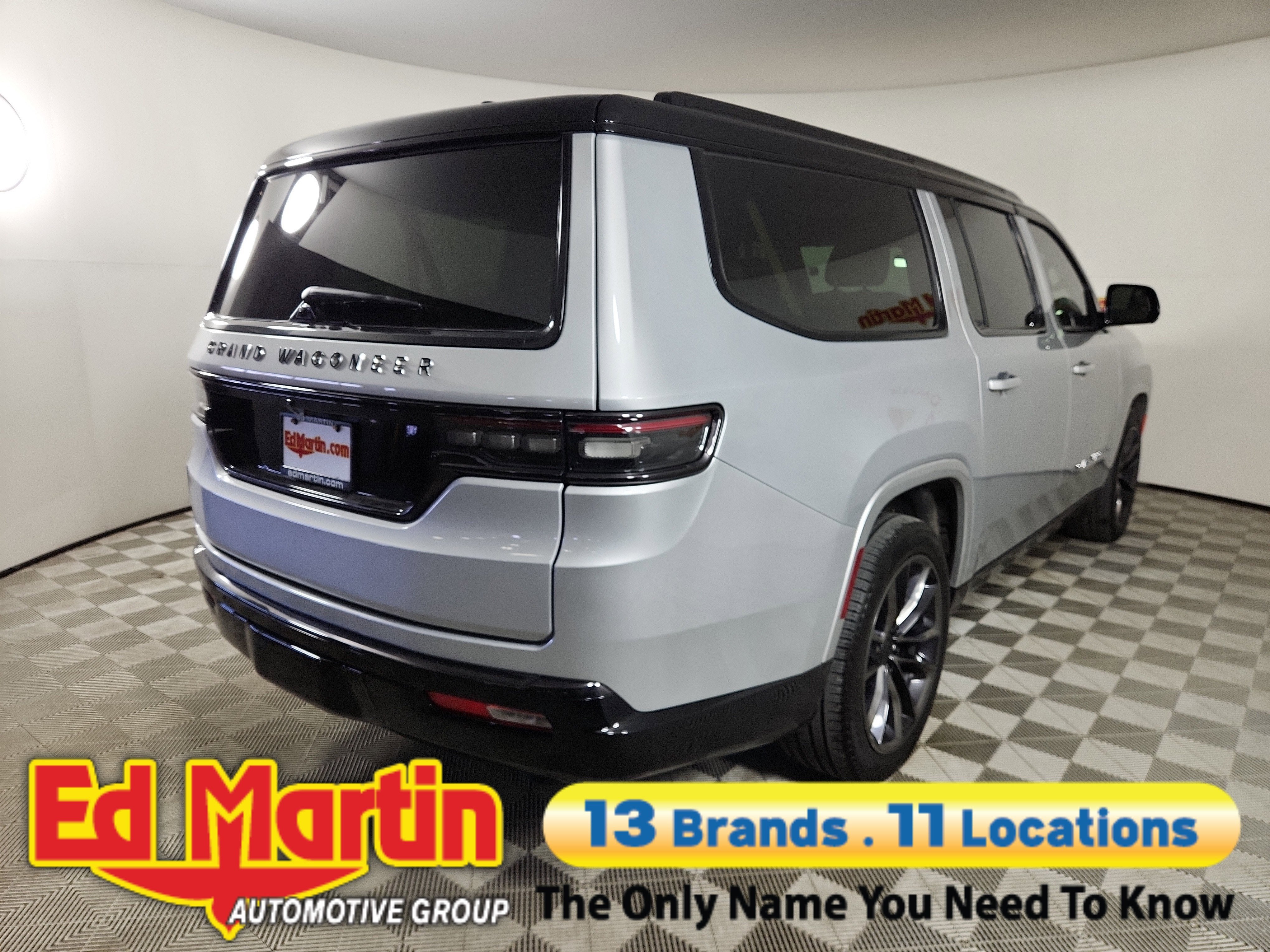 2025 Jeep Grand Wagoneer L Series III Obsidian