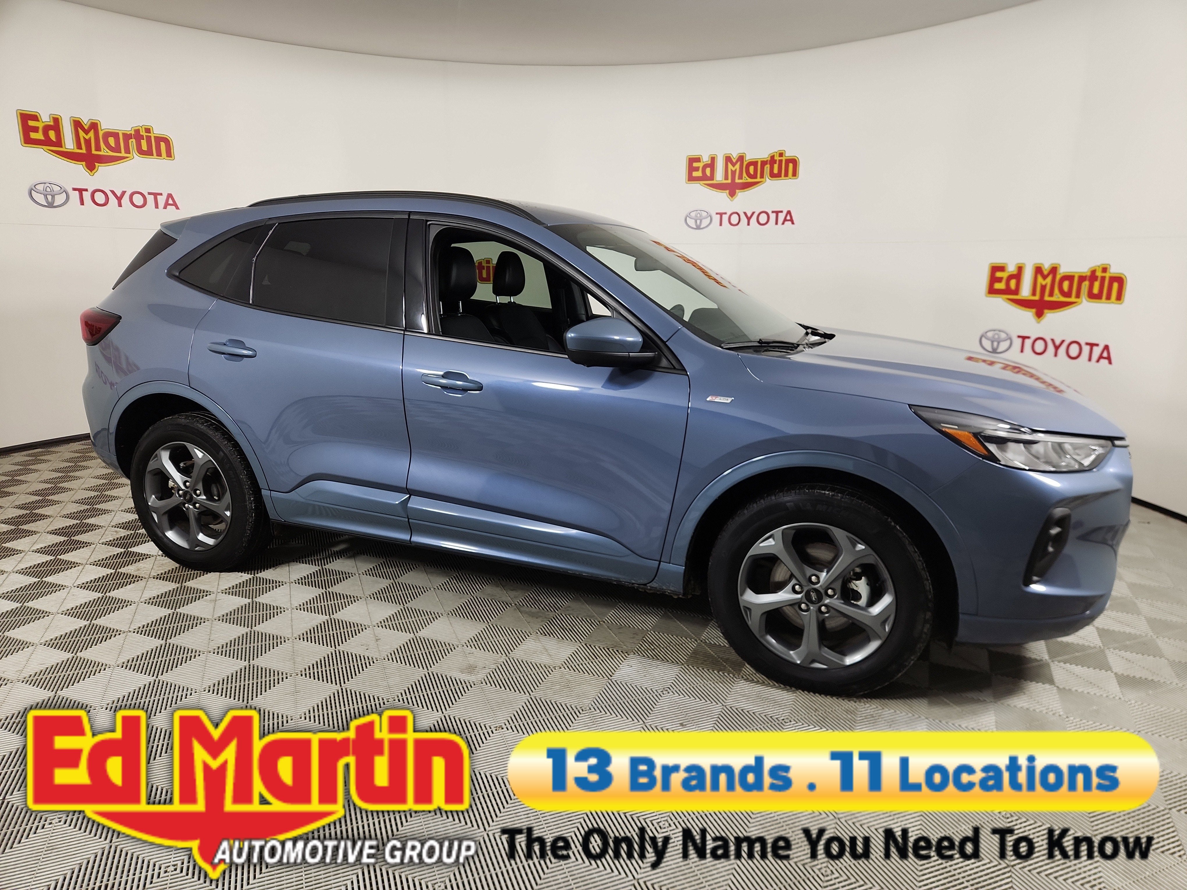 2023 Ford Escape ST-Line Select