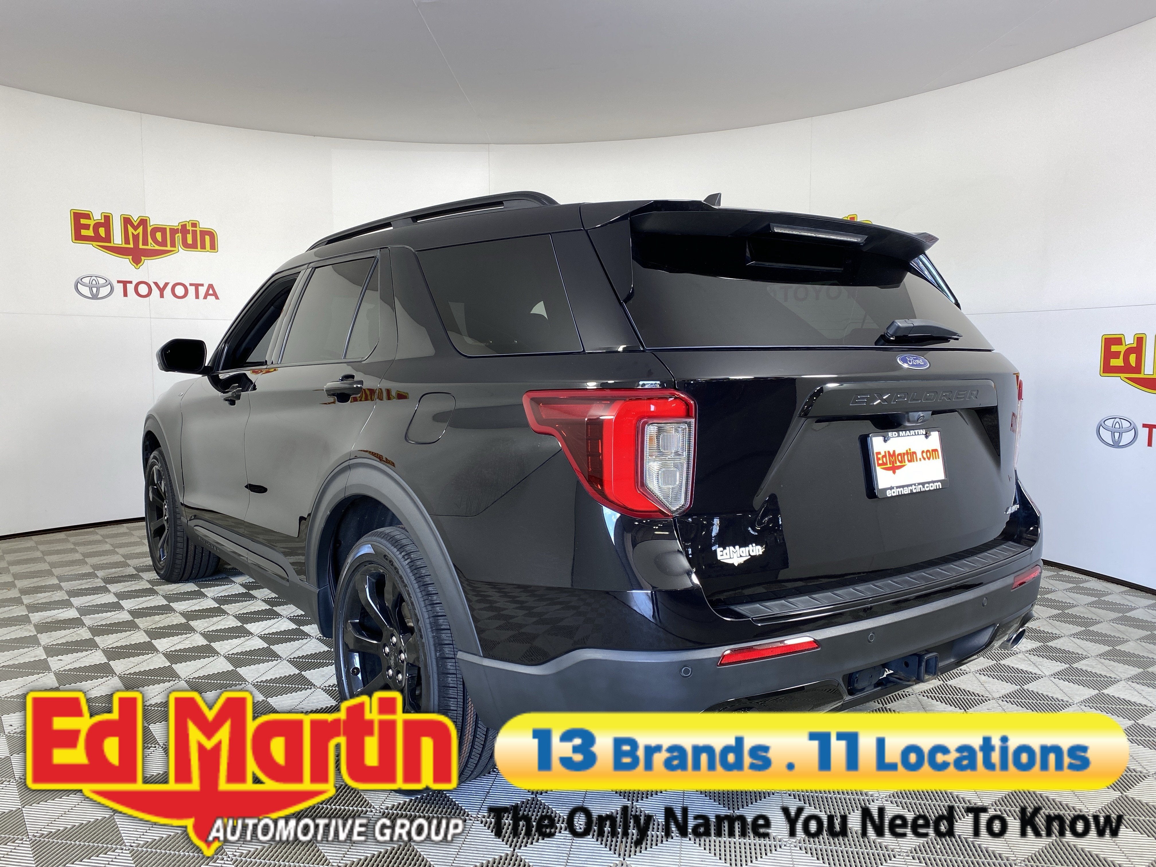 2023 Ford Explorer ST-Line