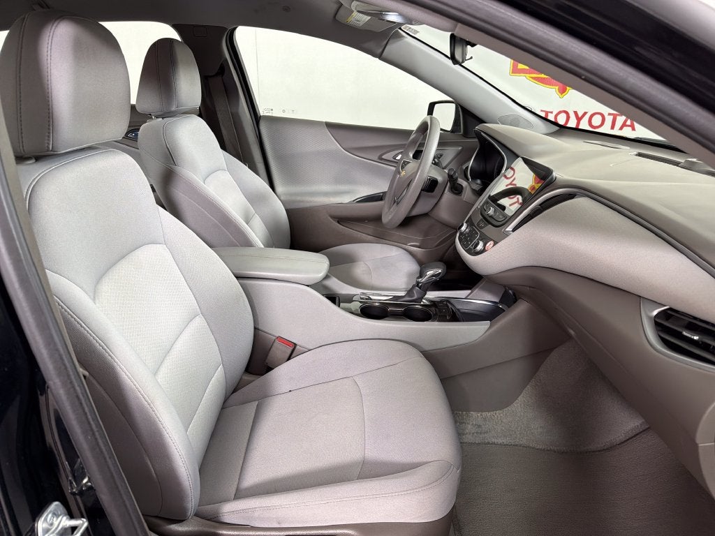 2025 Chevrolet Malibu LT