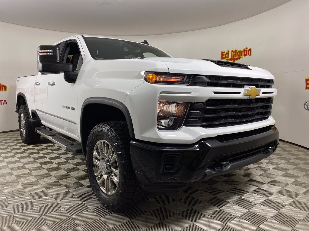 2024 Chevrolet Silverado 2500HD Custom