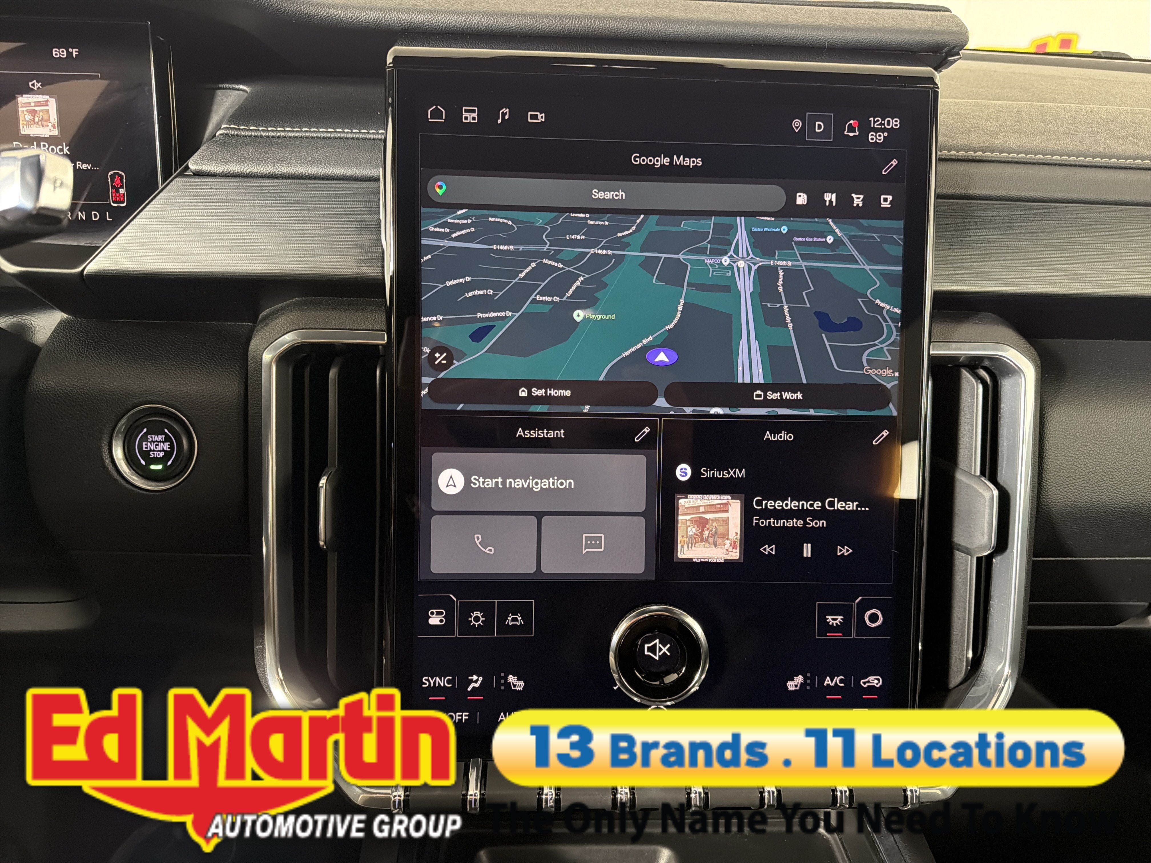 2025 GMC Acadia FWD Elevation