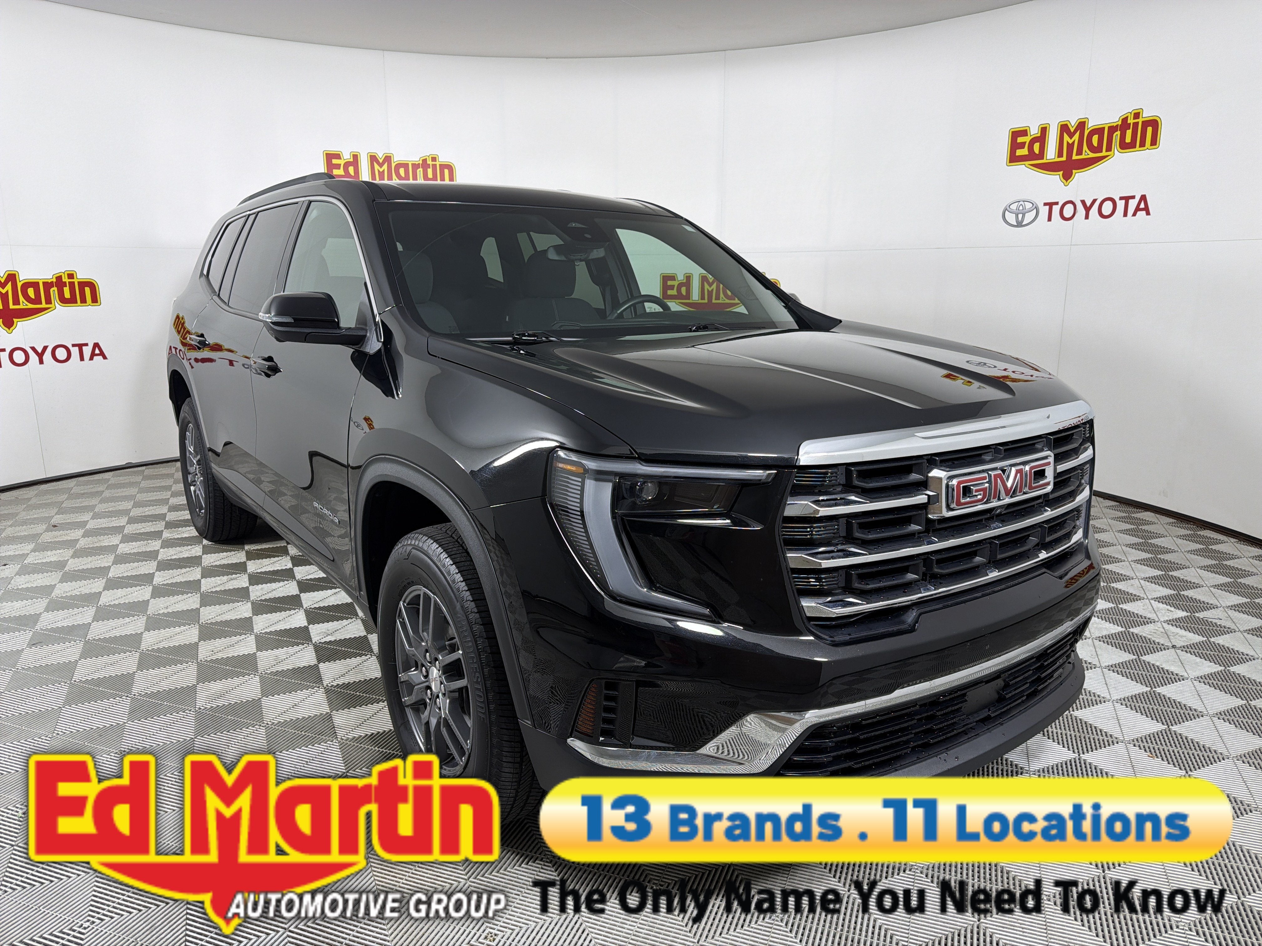 2025 GMC Acadia FWD Elevation