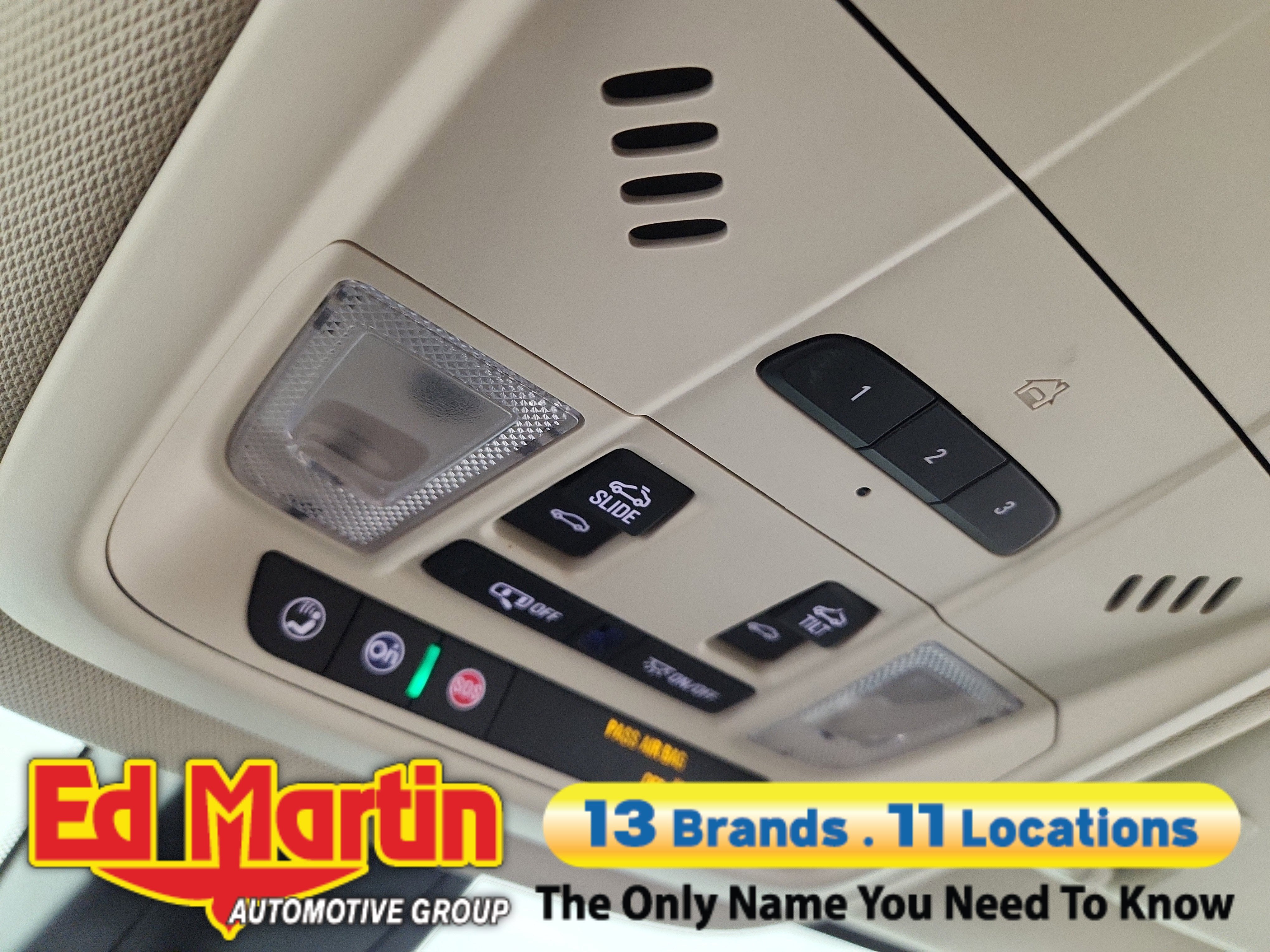 2023 GMC Acadia Denali