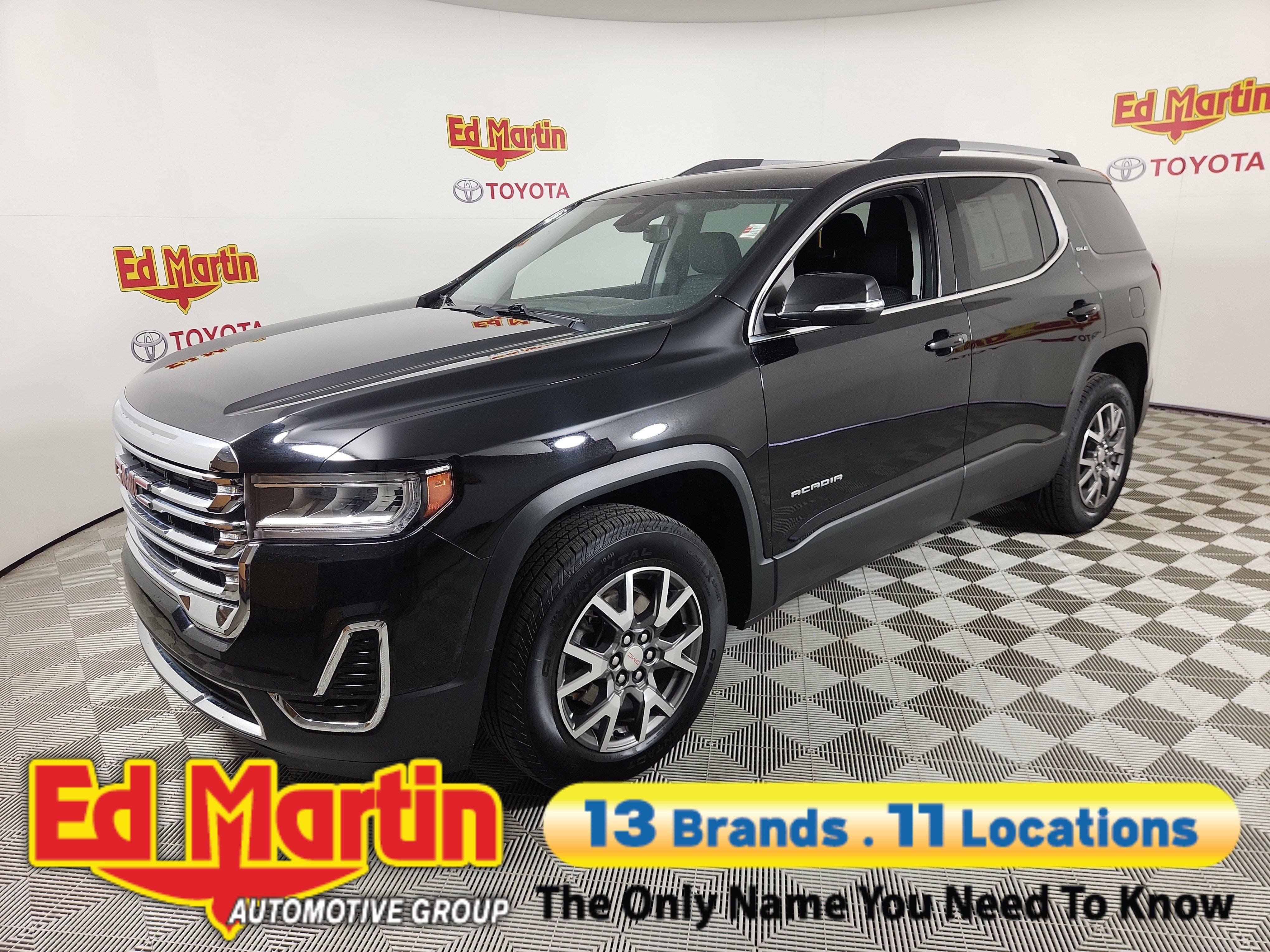 2023 GMC Acadia SLE