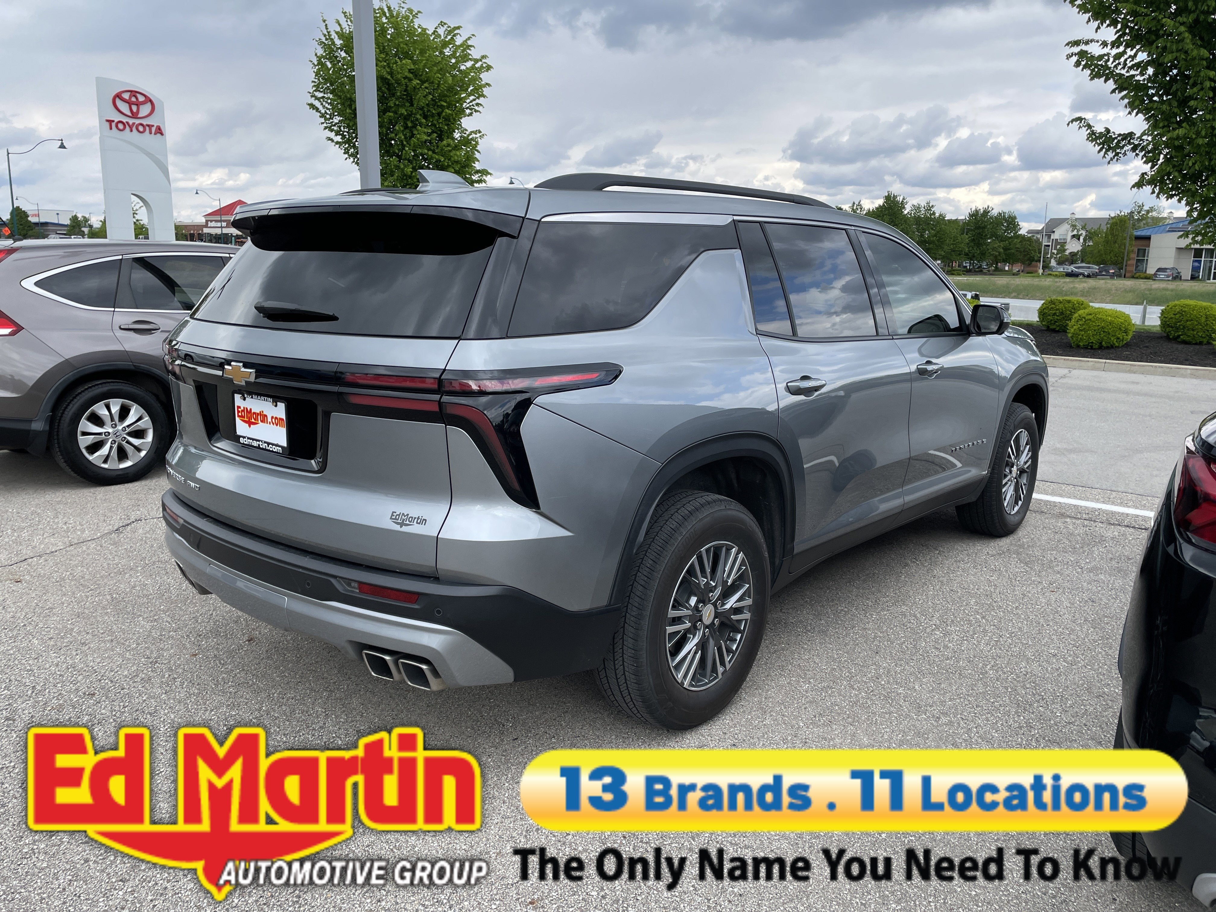 2025 Chevrolet Traverse AWD LT