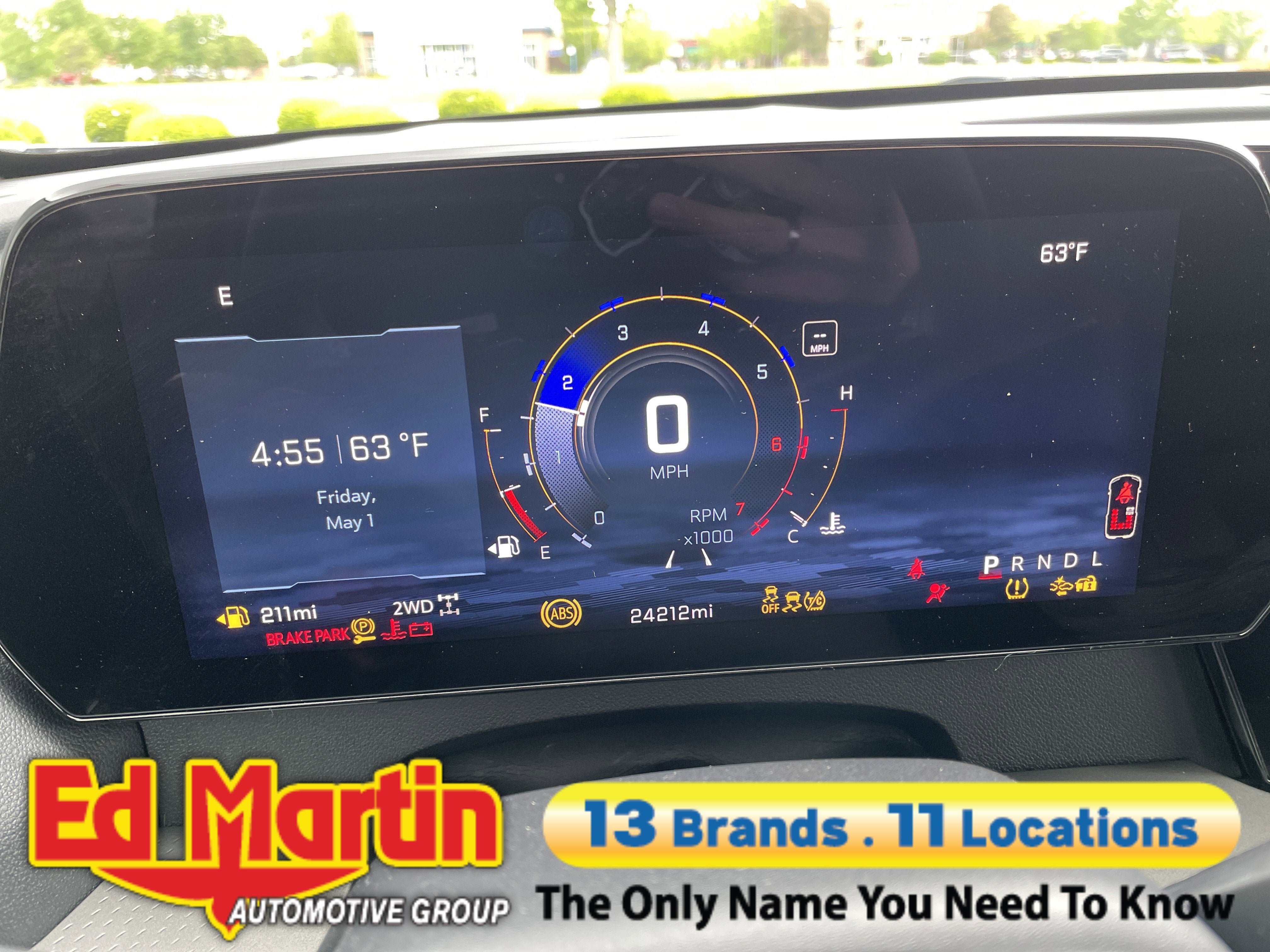2025 Chevrolet Traverse AWD LT