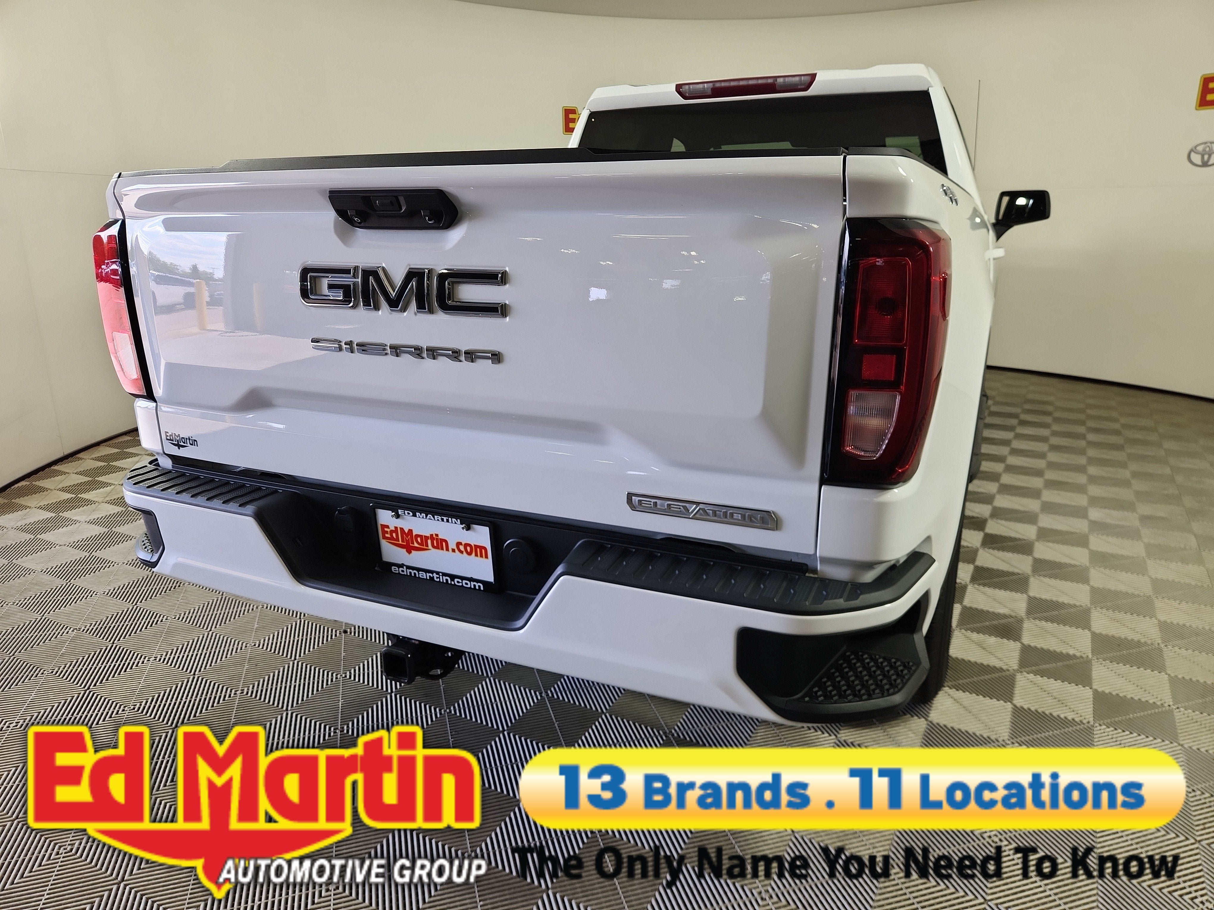 2023 GMC Sierra 1500 Elevation