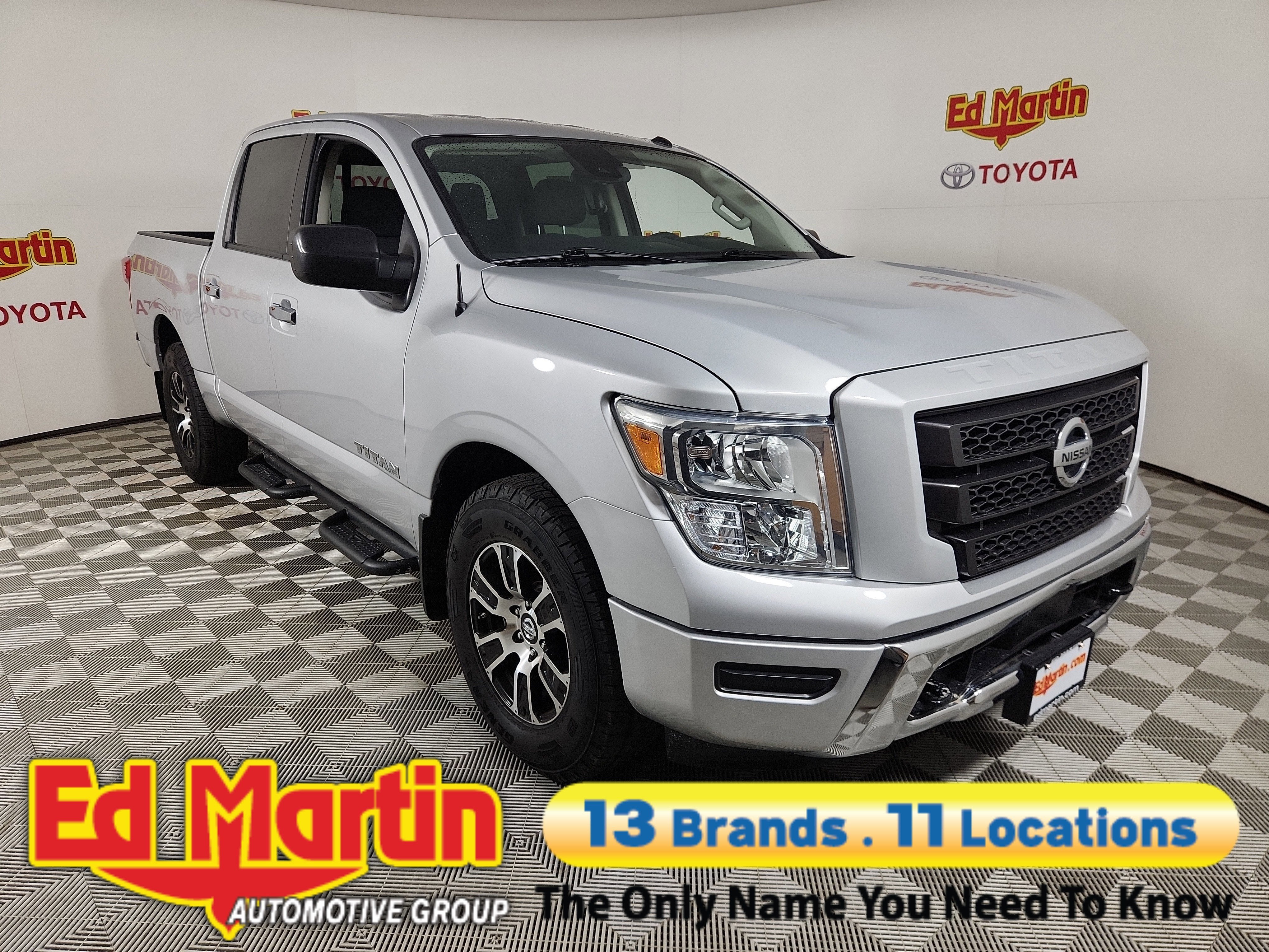 2021 Nissan Titan SV