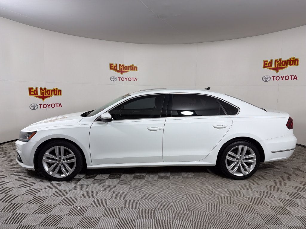 2018 Volkswagen Passat 2.0T SE