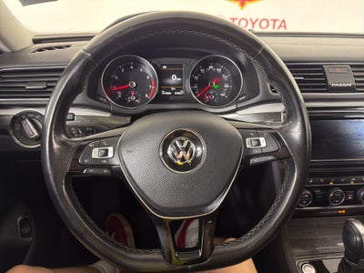 2018 Volkswagen Passat 2.0T SE