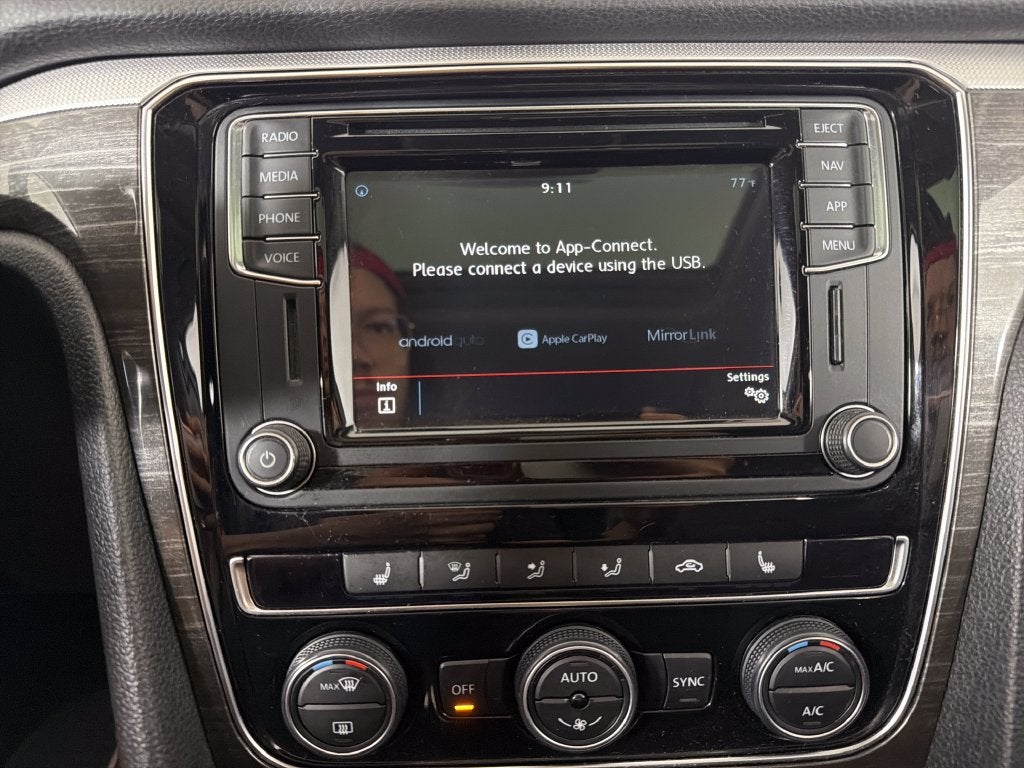 2018 Volkswagen Passat 2.0T SE