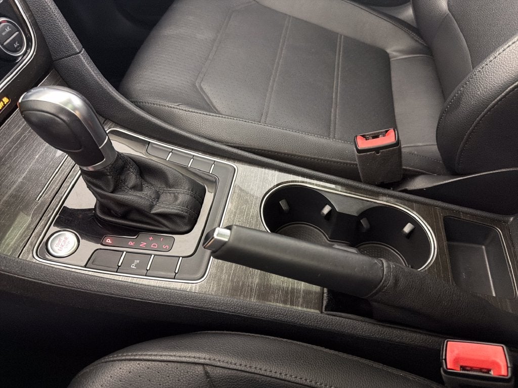 2018 Volkswagen Passat 2.0T SE