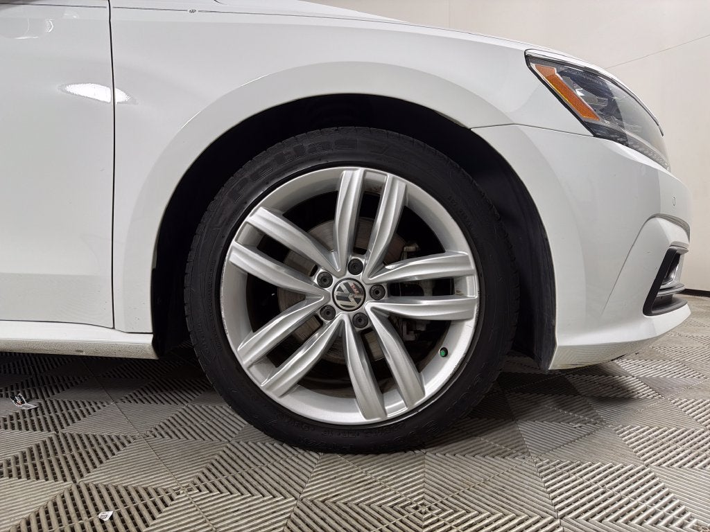 2018 Volkswagen Passat 2.0T SE