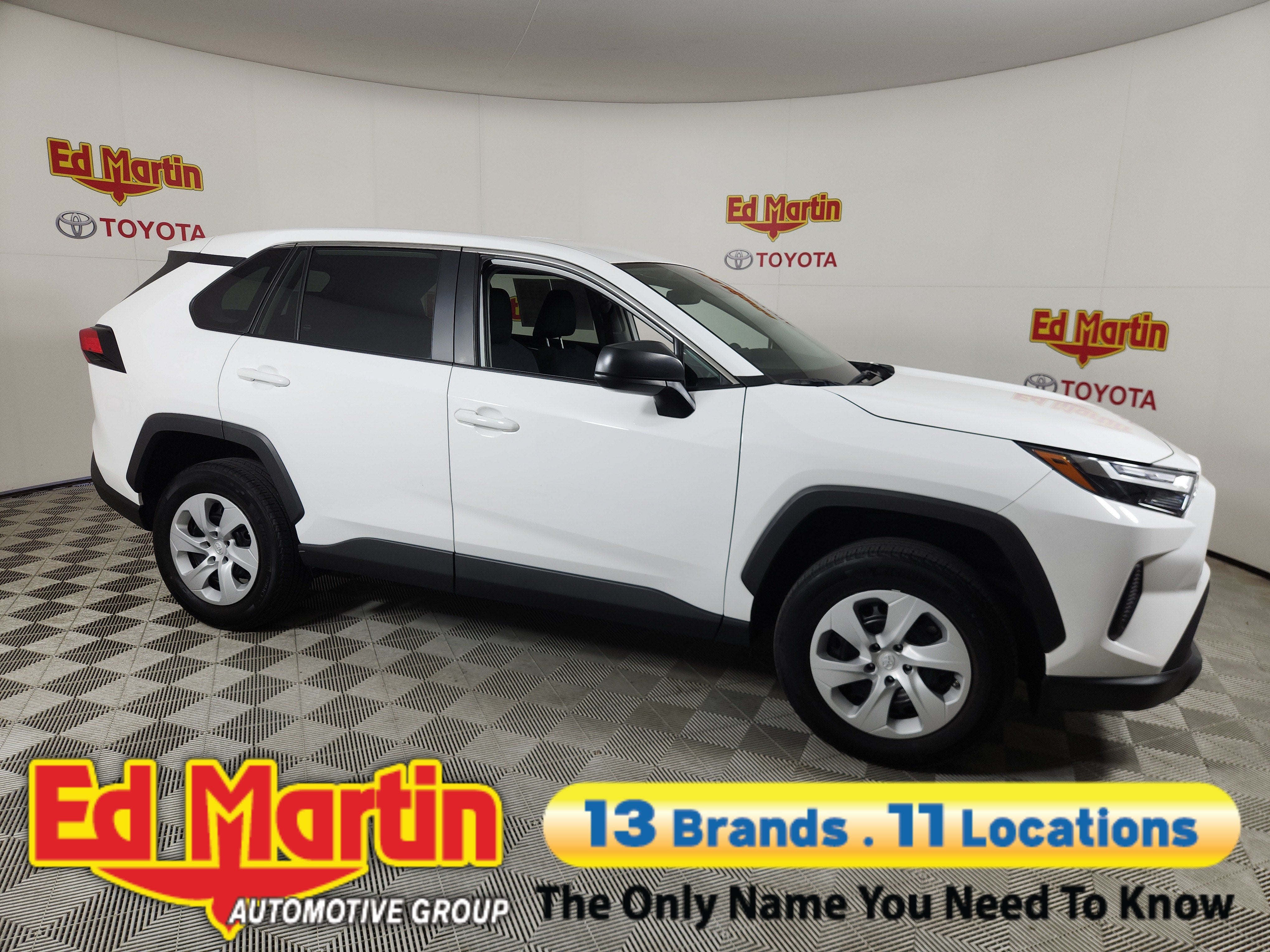 2024 Toyota RAV4 LE