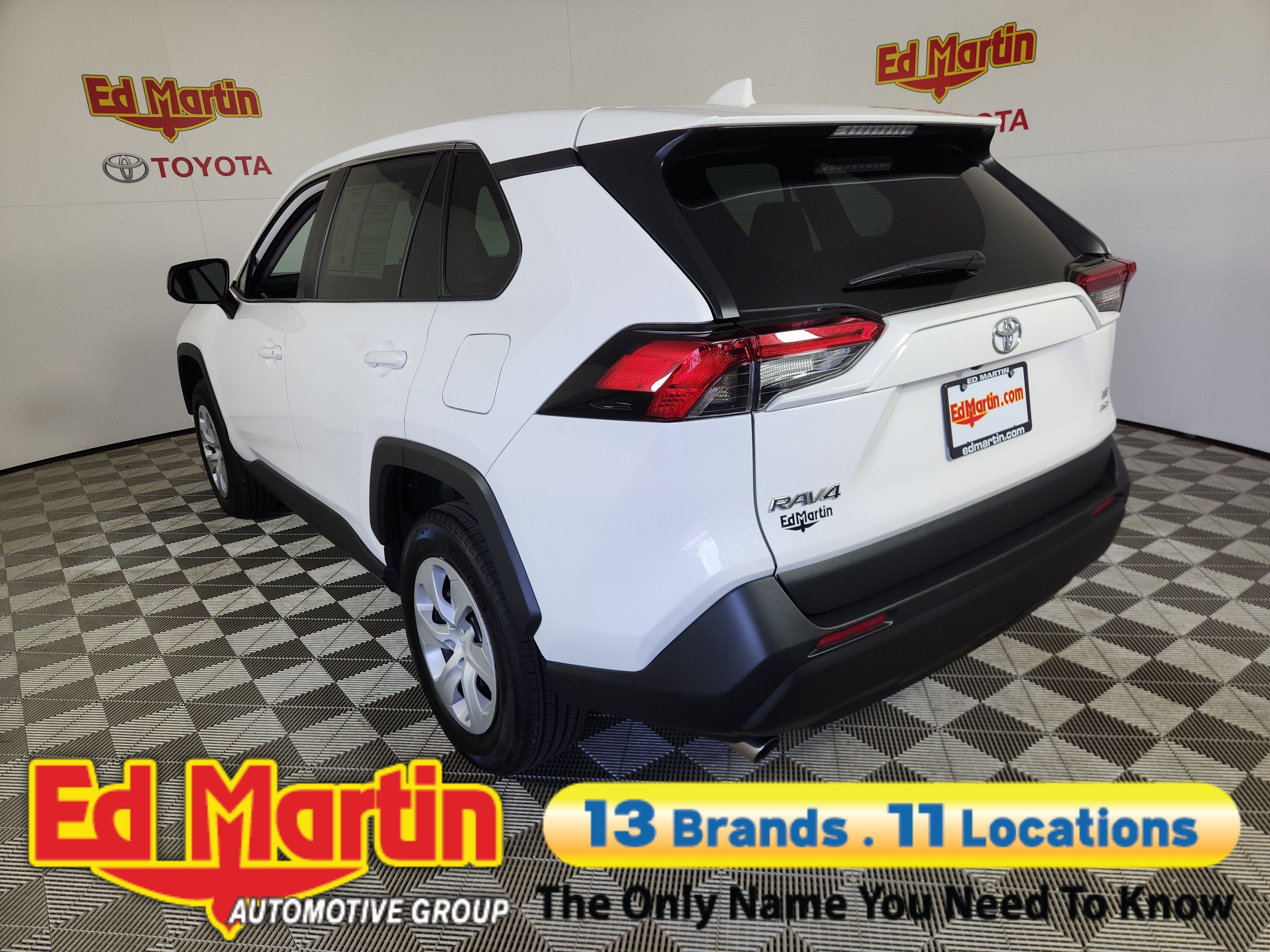 2024 Toyota RAV4 LE
