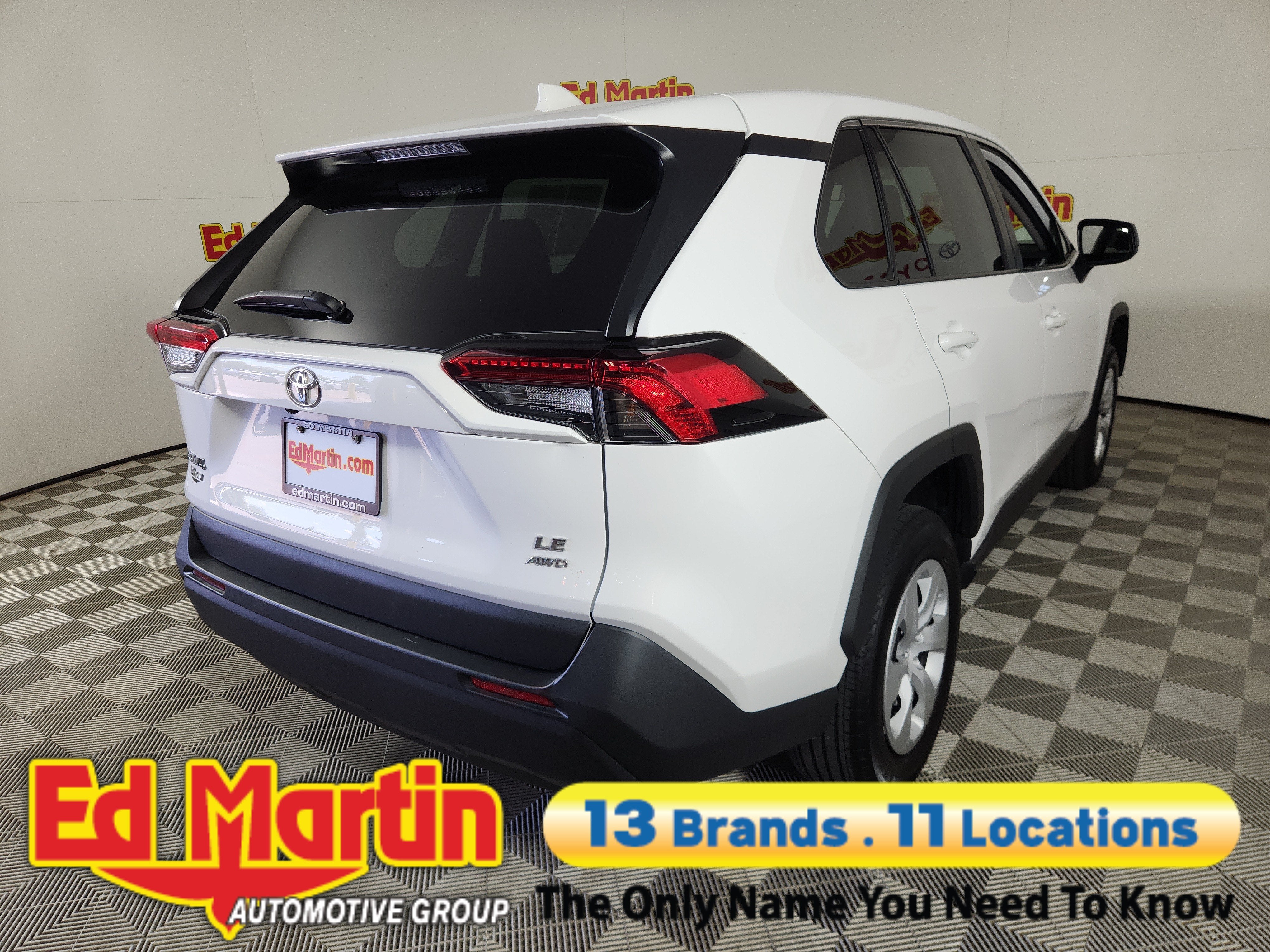 2024 Toyota RAV4 LE