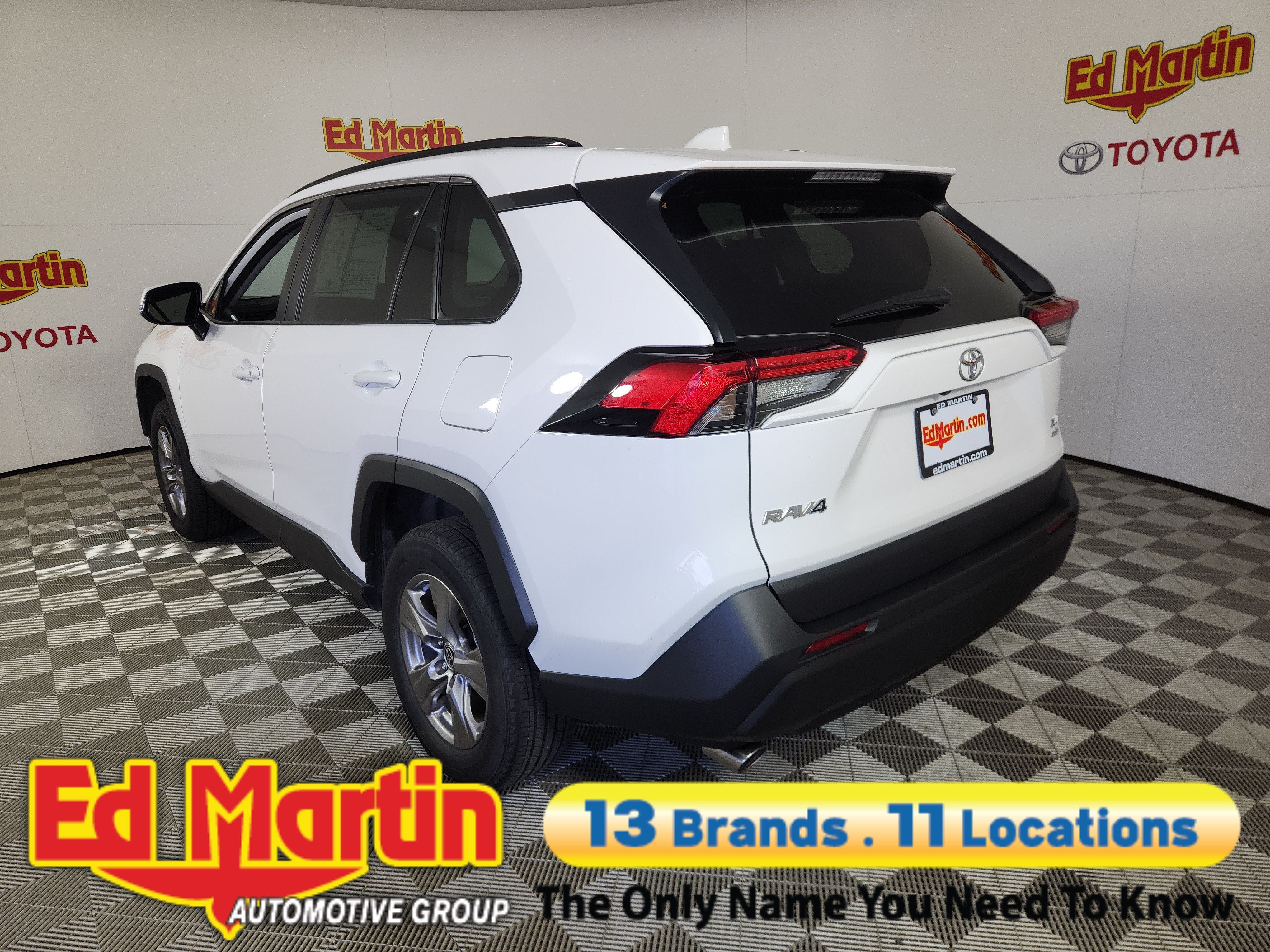 2025 Toyota RAV4 XLE