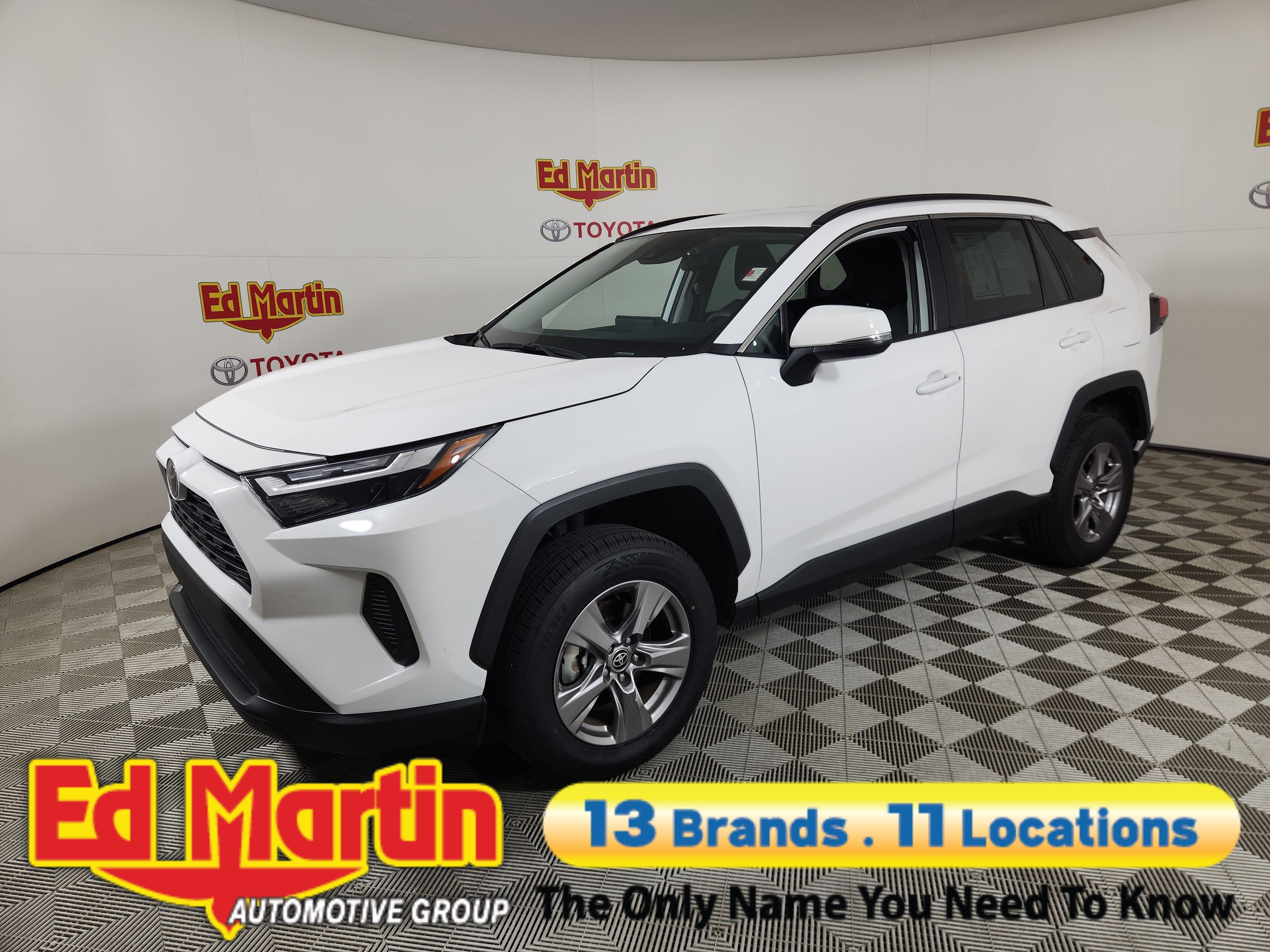 2025 Toyota RAV4 XLE