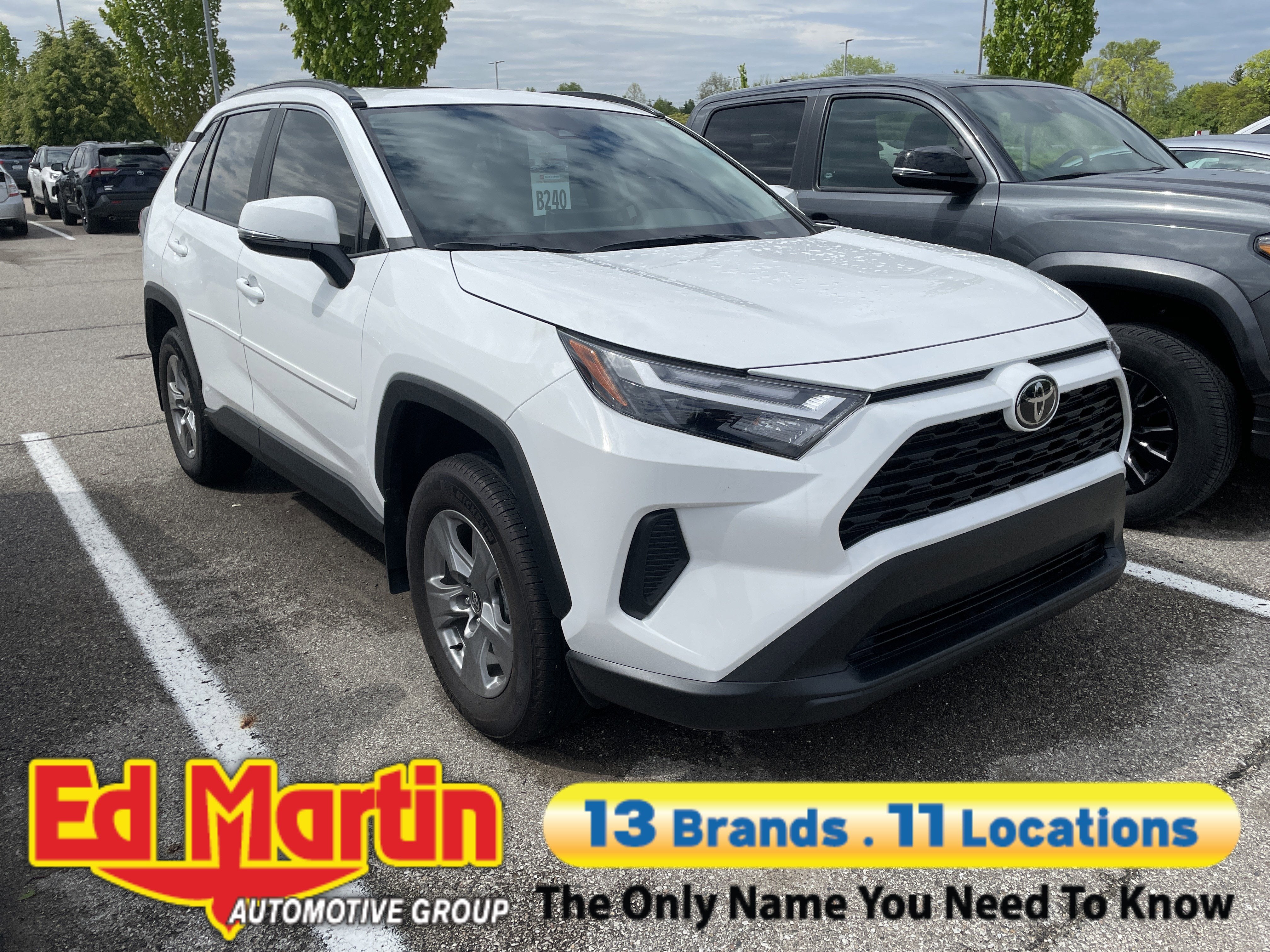 2025 Toyota RAV4 XLE