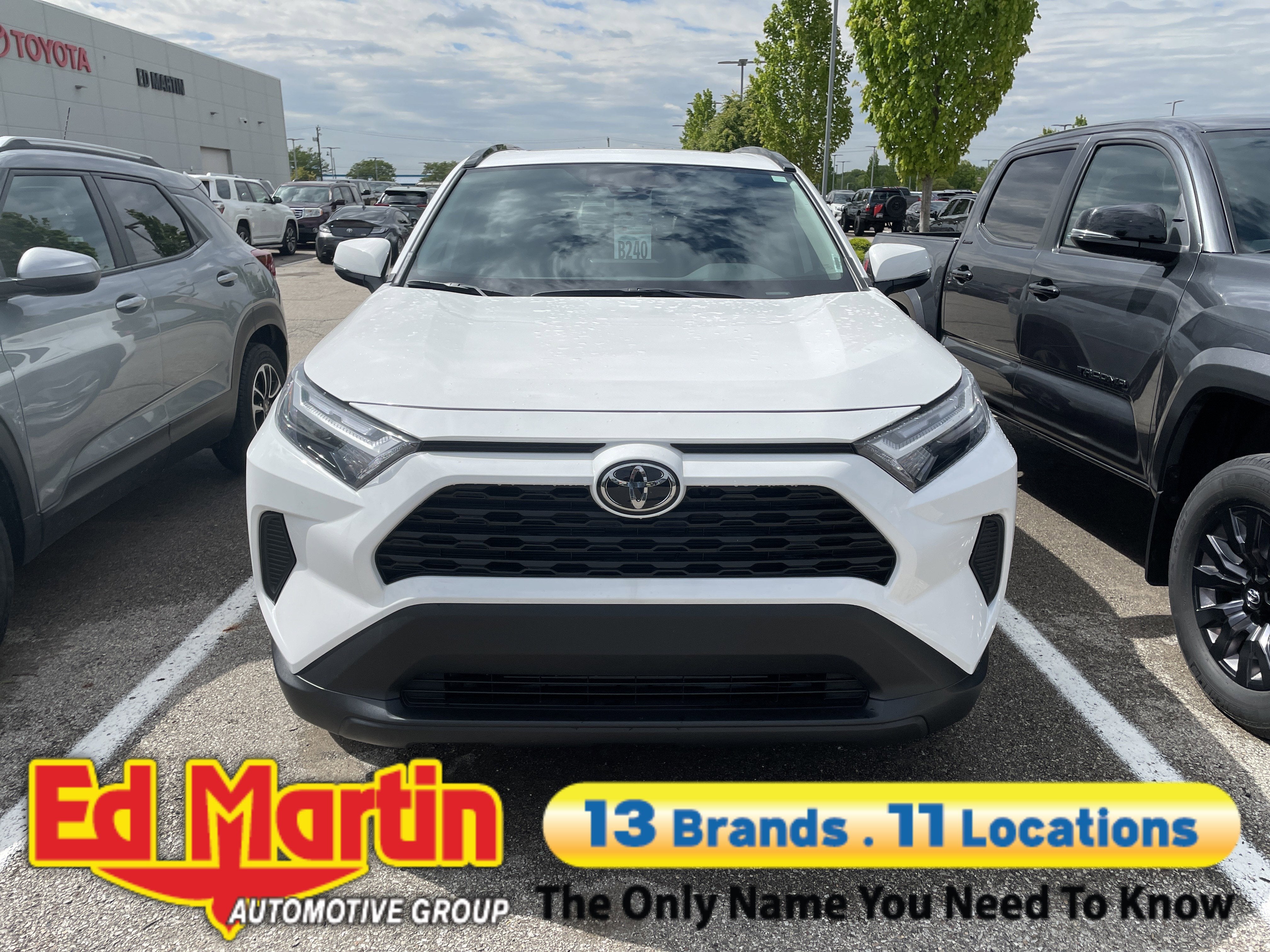2025 Toyota RAV4 XLE
