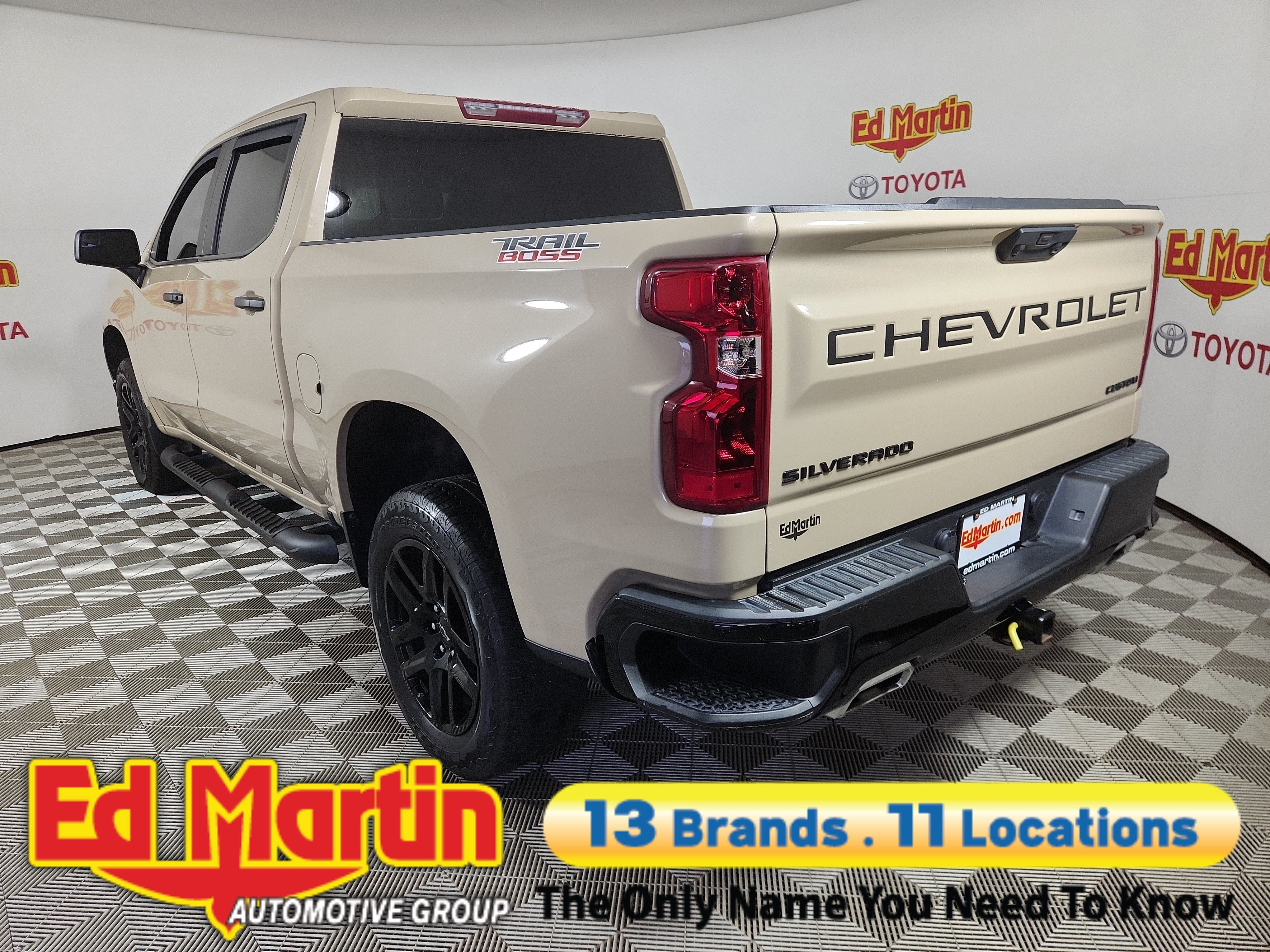 2022 Chevrolet Silverado 1500 Custom Trail Boss