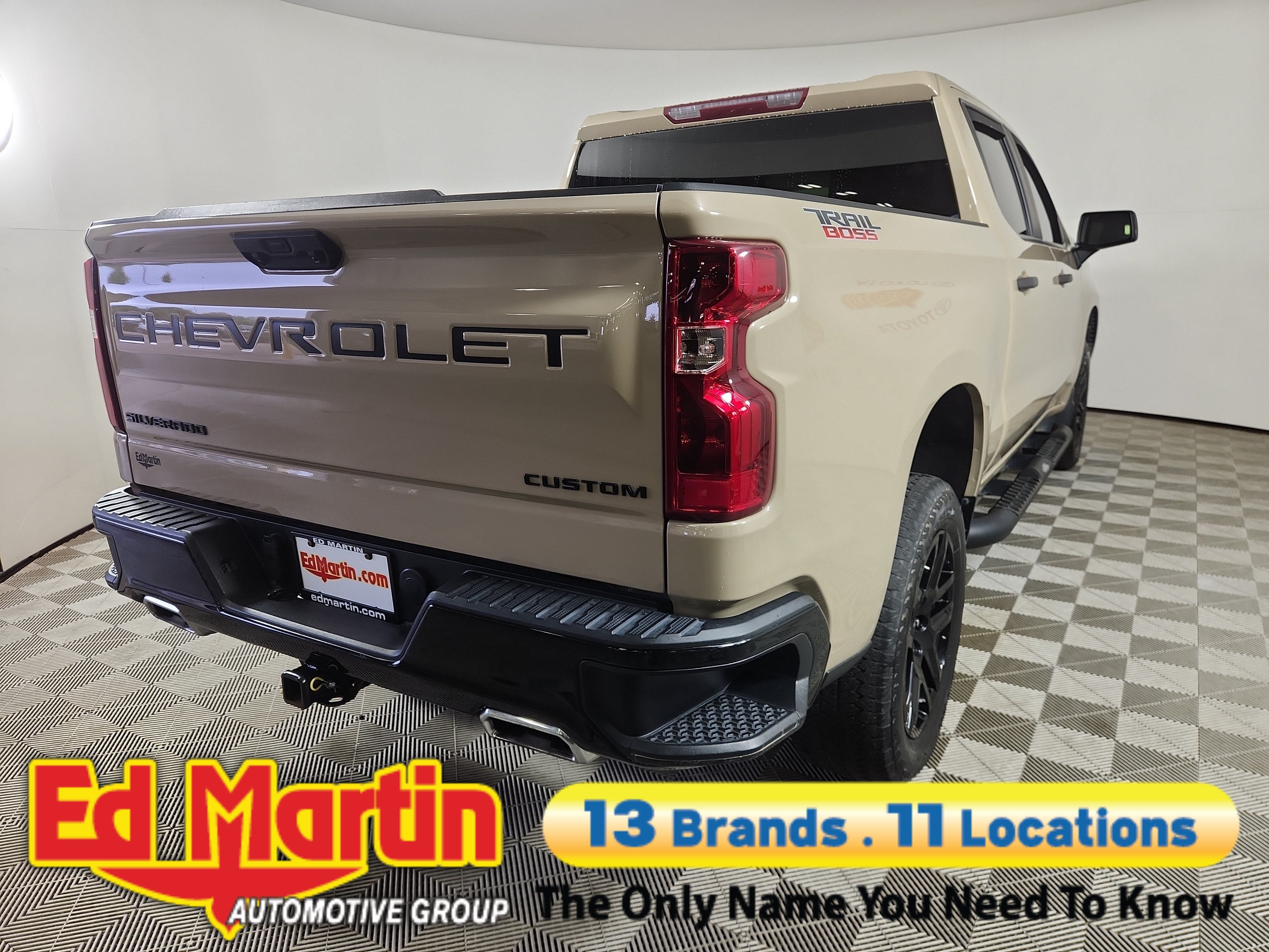 2022 Chevrolet Silverado 1500 Custom Trail Boss