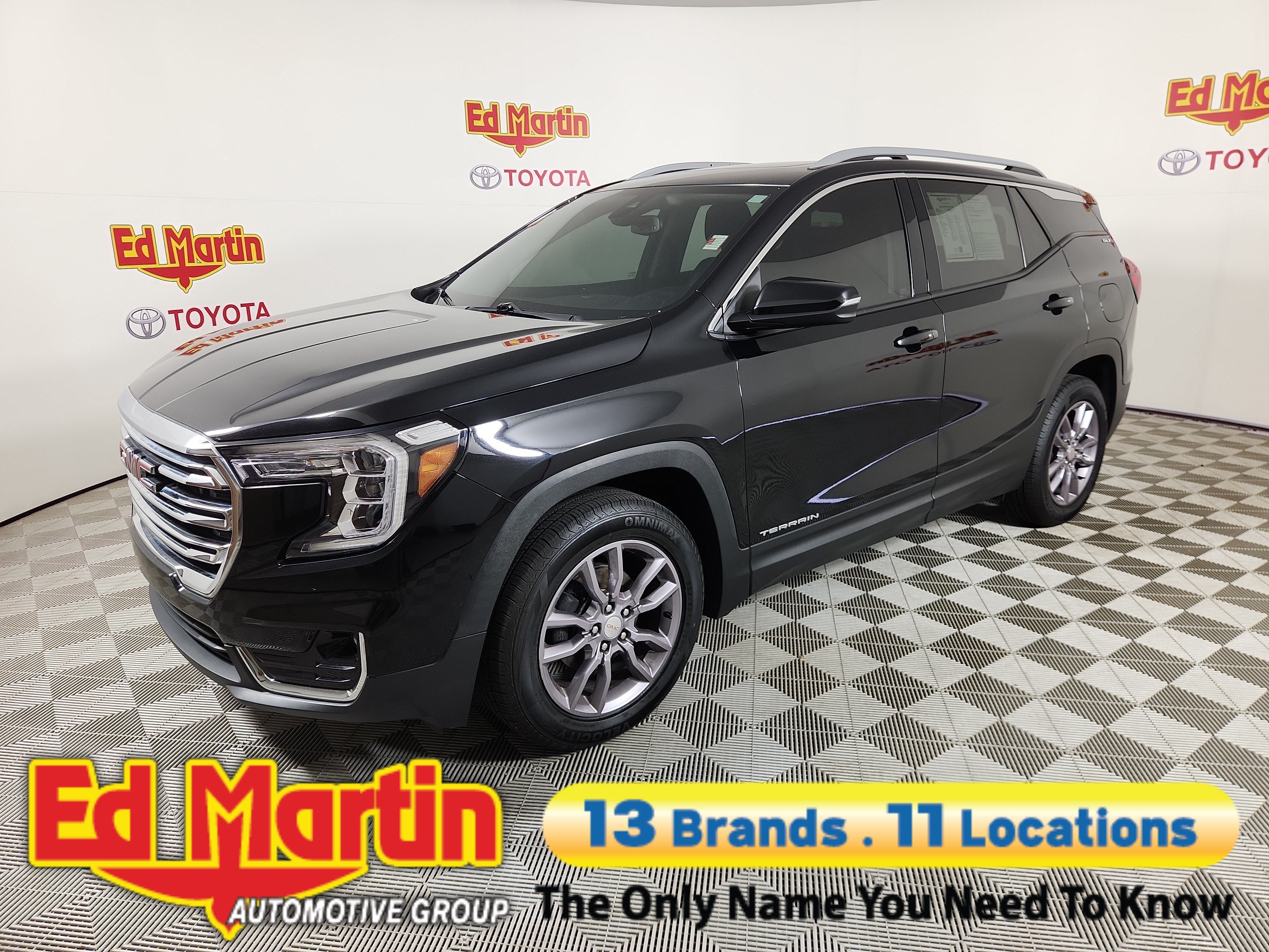 2023 GMC Terrain SLT