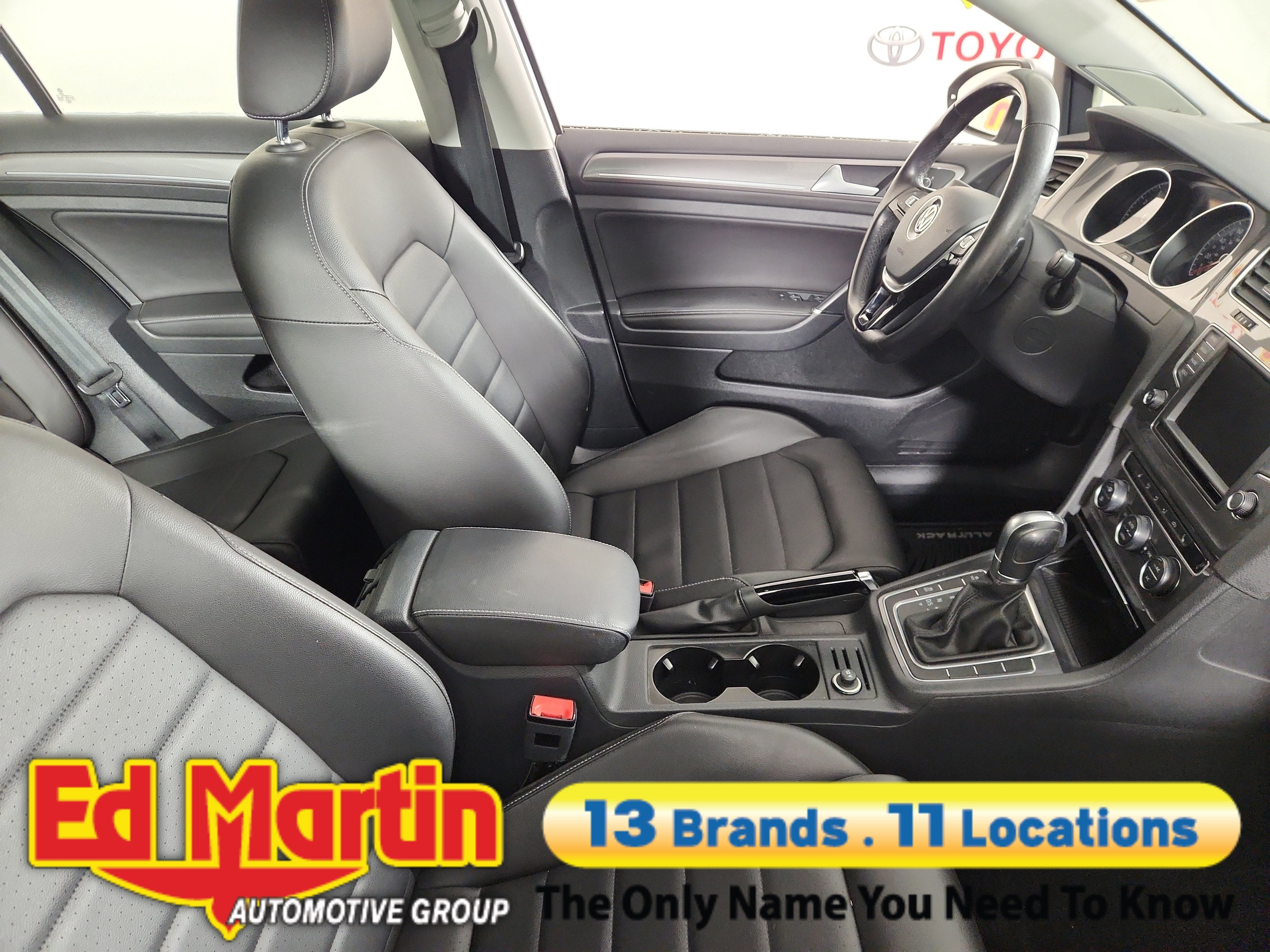 2017 Volkswagen Golf Alltrack Base