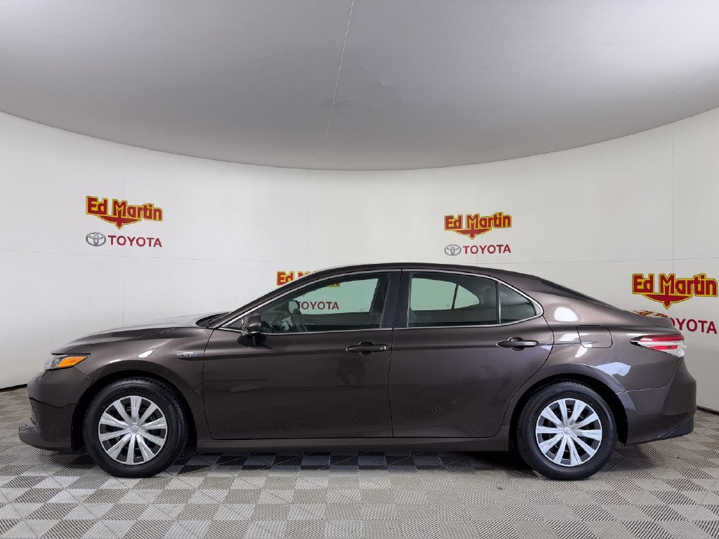 2018 Toyota Camry Hybrid LE