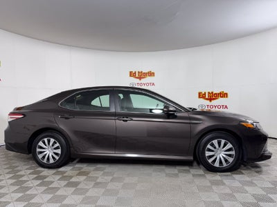 2018 Toyota Camry Hybrid LE
