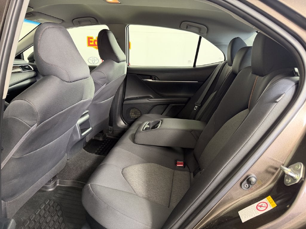 2018 Toyota Camry Hybrid LE