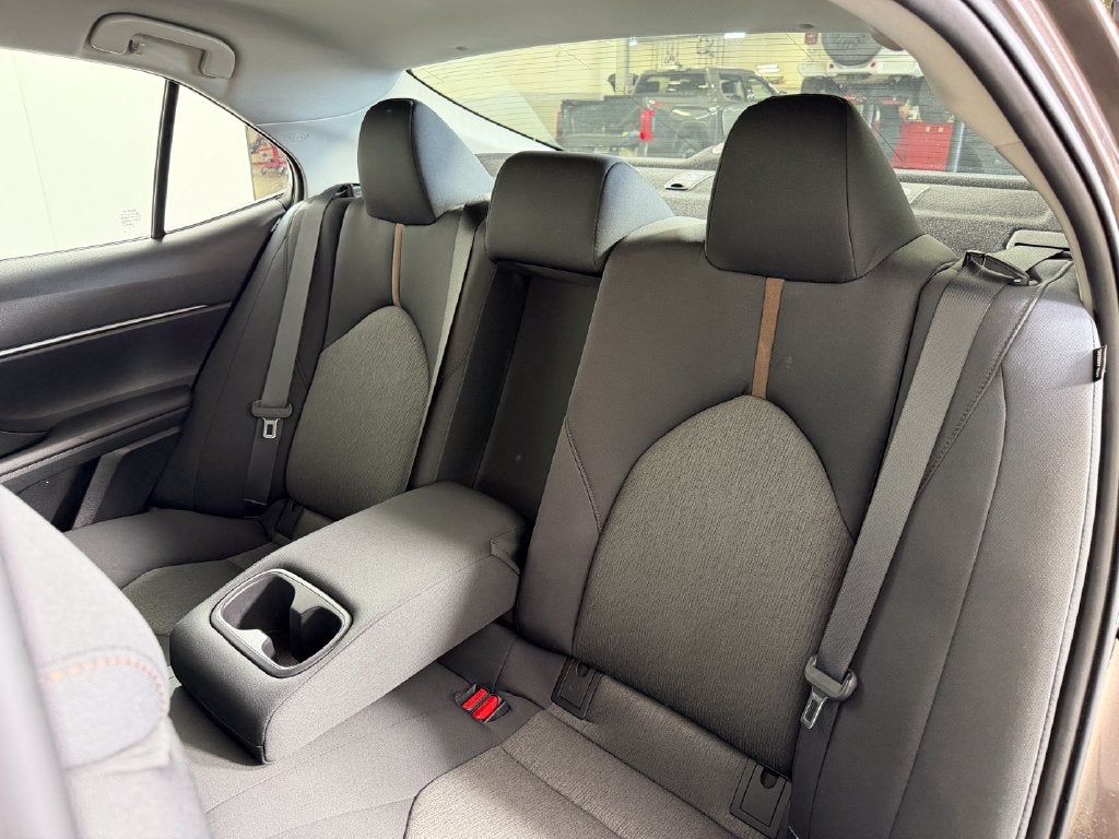 2018 Toyota Camry Hybrid LE